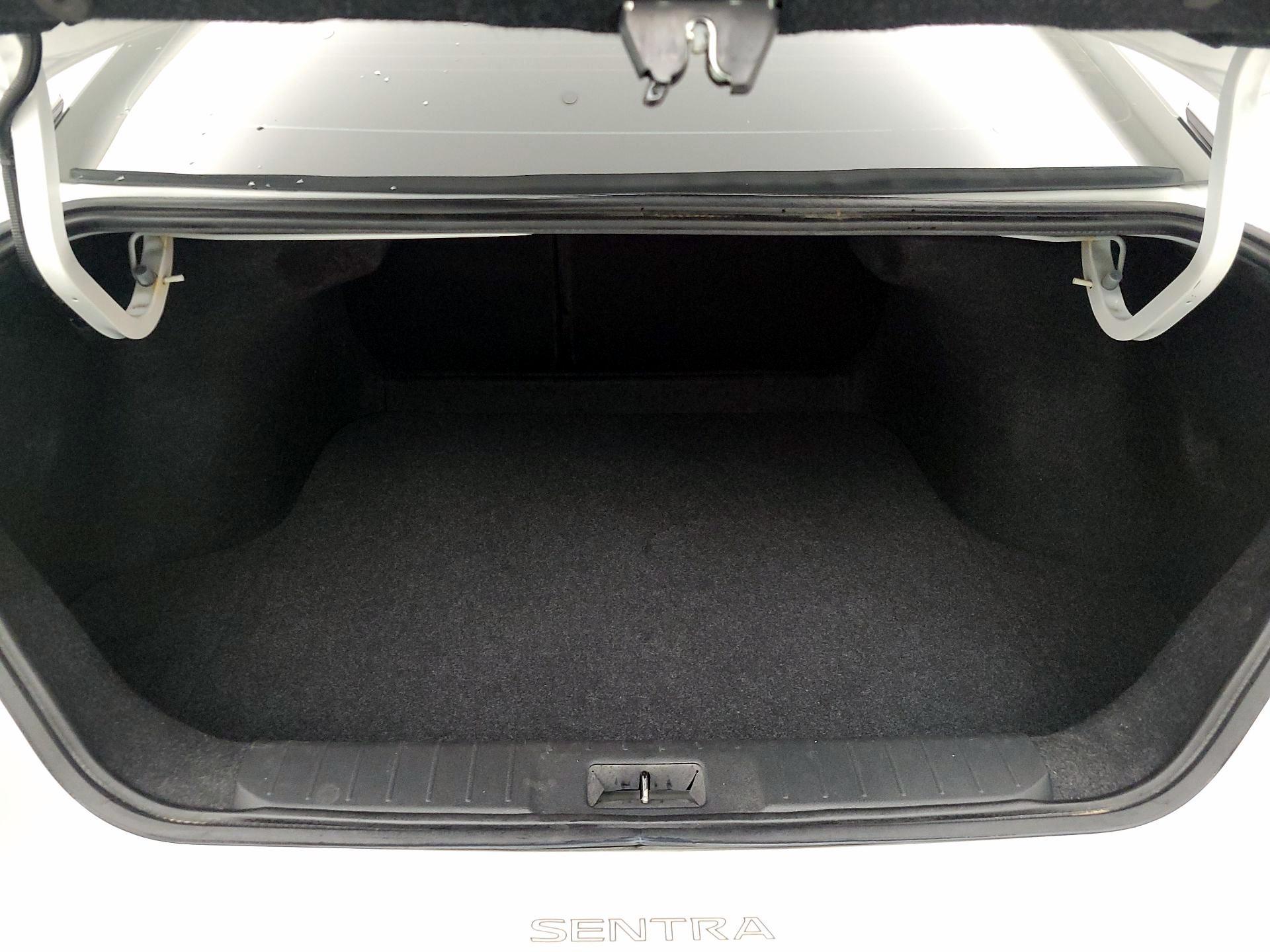 Thumbnail: 2022 Nissan Sentra - 20