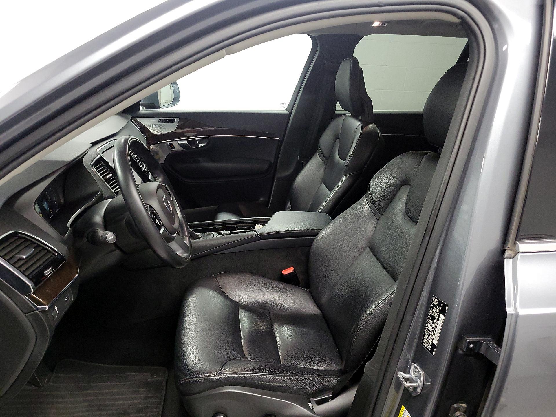Thumbnail: 2016 Volvo XC90 - 11