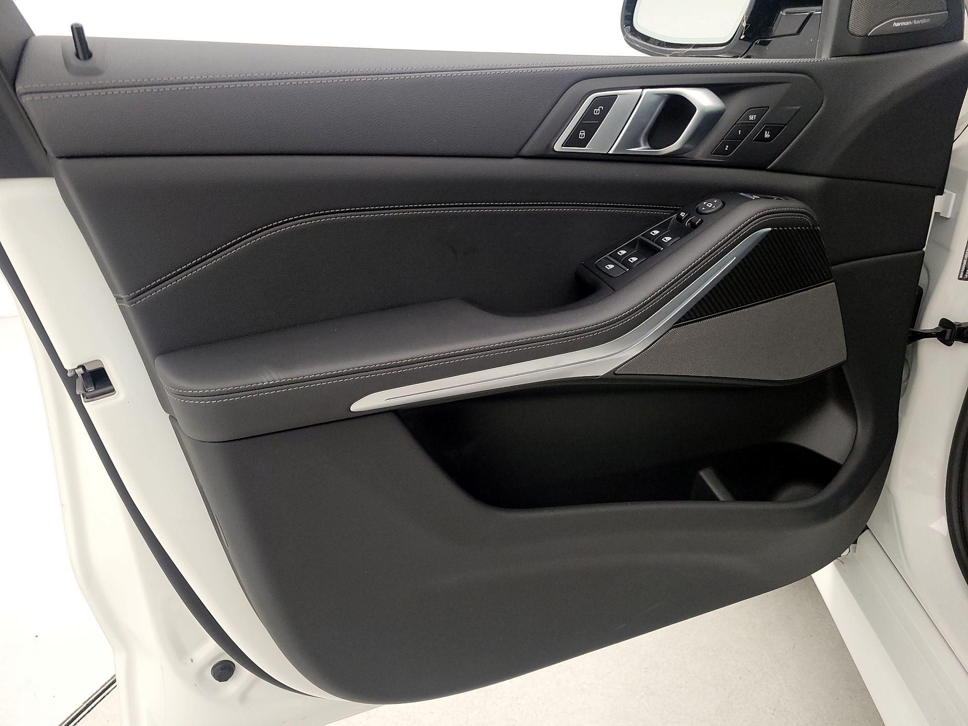 Thumbnail: 2021 BMW X5 - 12
