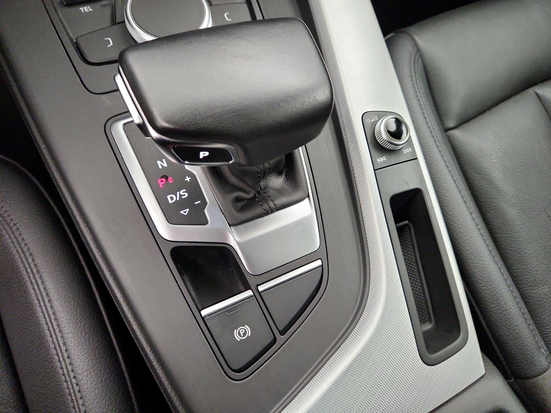 Thumbnail: 2017 Audi A4 - 17