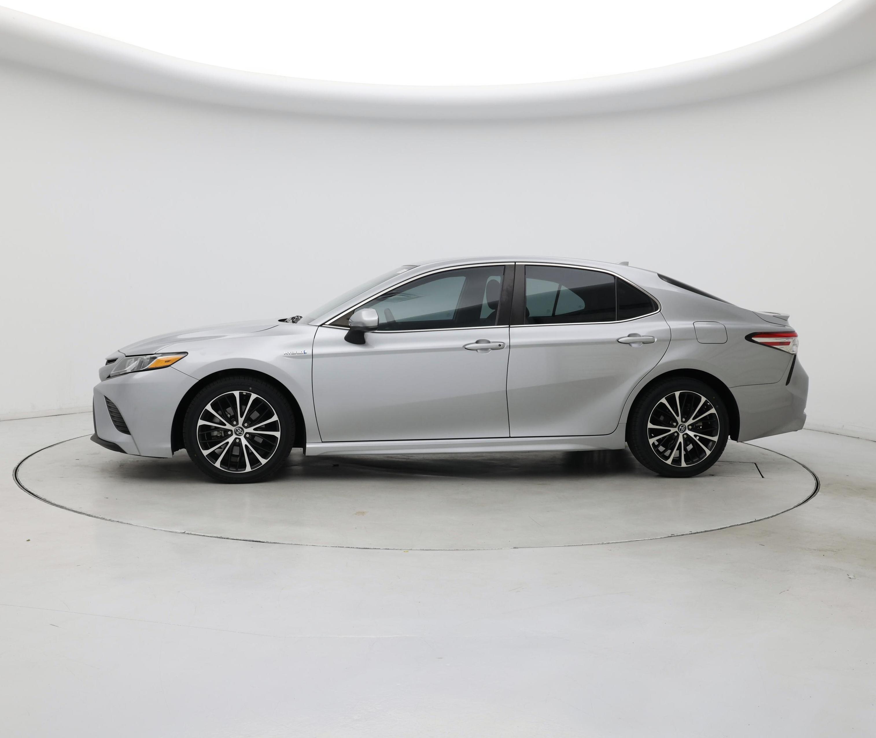 Thumbnail: 2020 Toyota Camry - 3