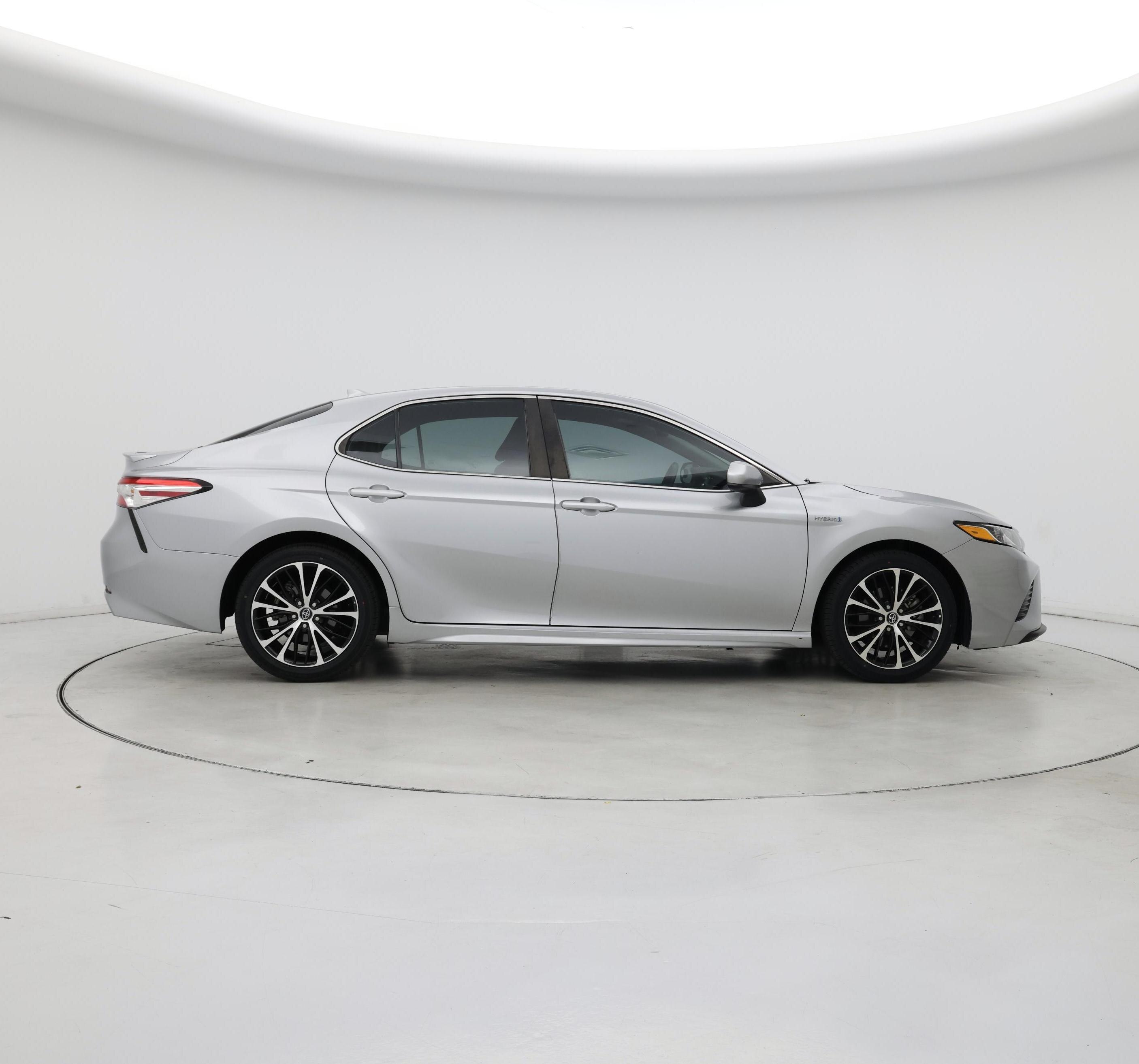 Thumbnail: 2020 Toyota Camry - 7
