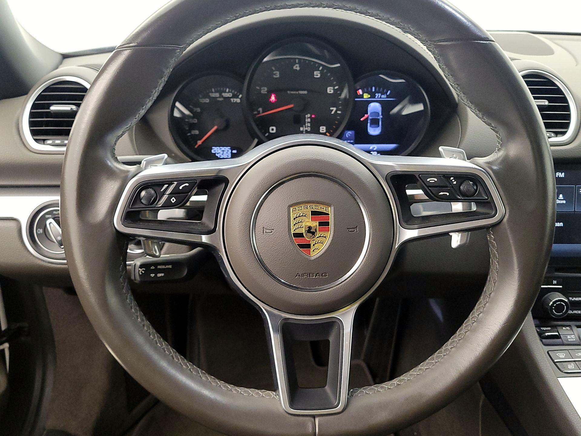 Thumbnail: 2021 Porsche 718 Boxster - 10