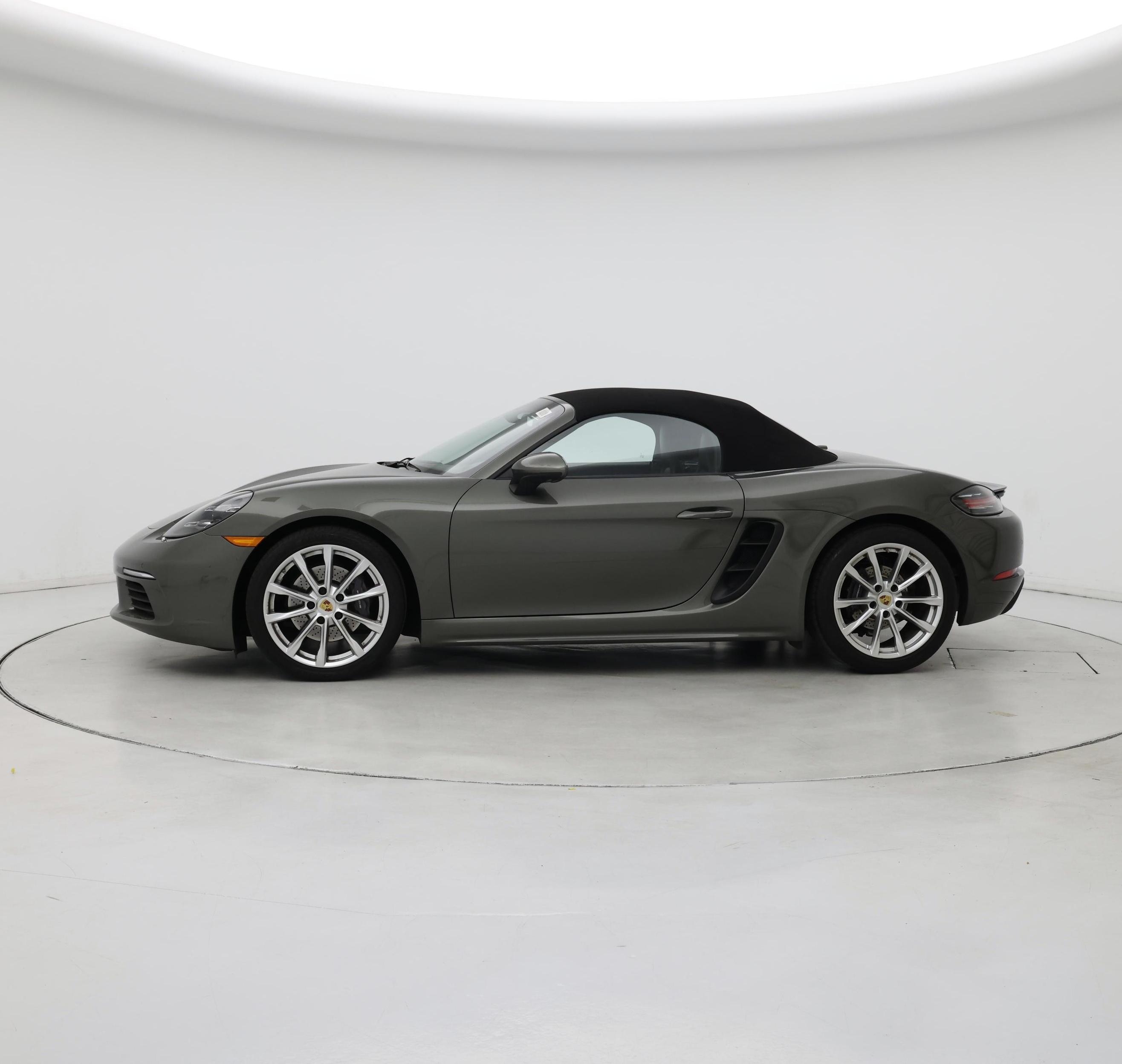 Thumbnail: 2021 Porsche 718 Boxster - 3