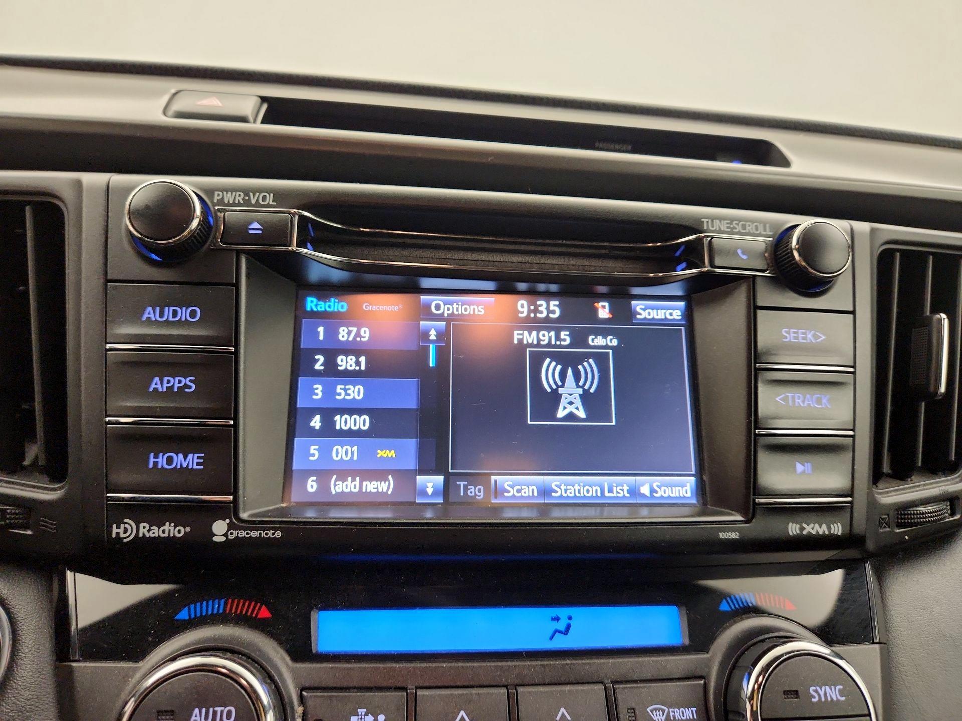 Thumbnail: 2016 Toyota RAV4 - 15