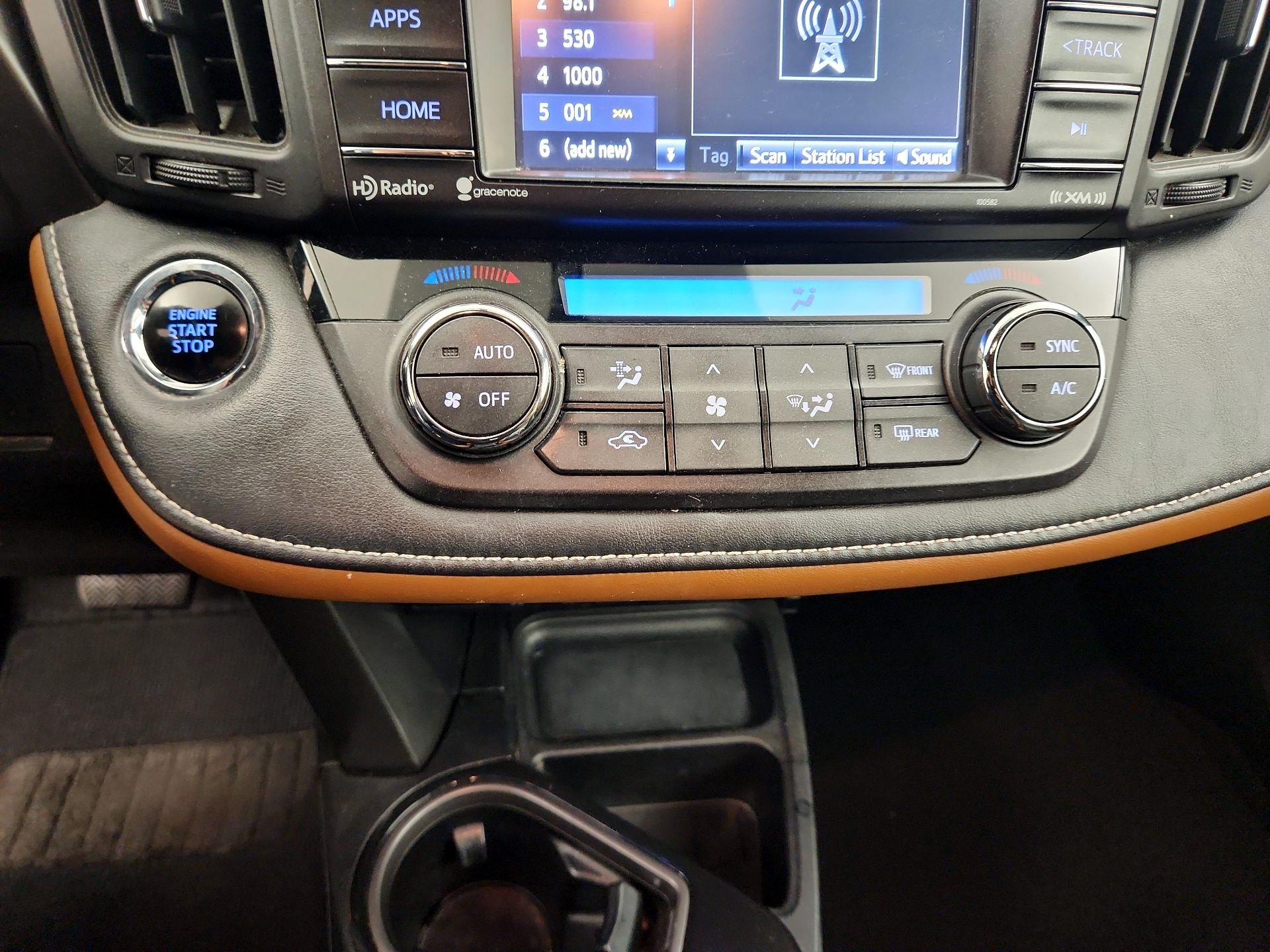 Thumbnail: 2016 Toyota RAV4 - 16
