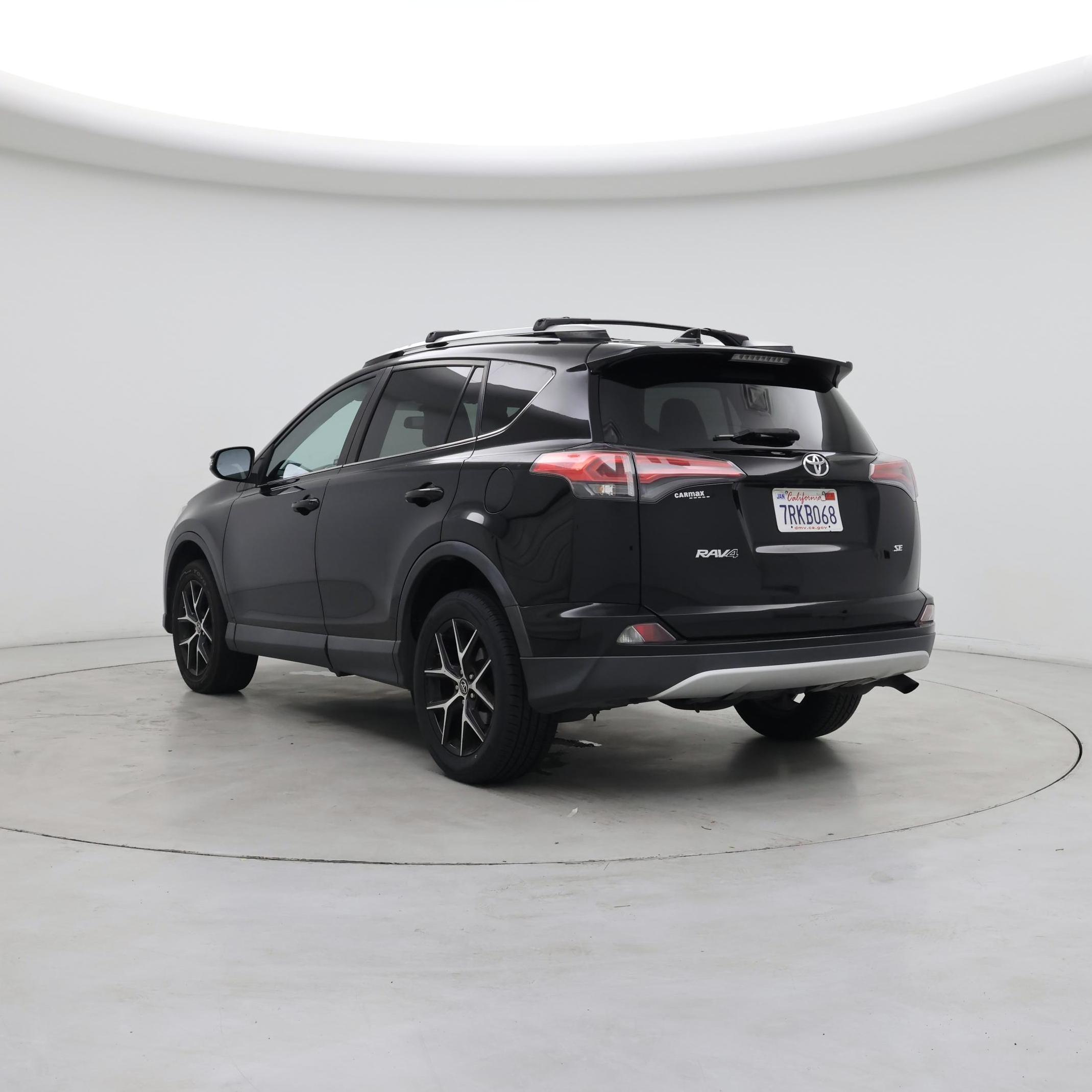 Thumbnail: 2016 Toyota RAV4 - 2