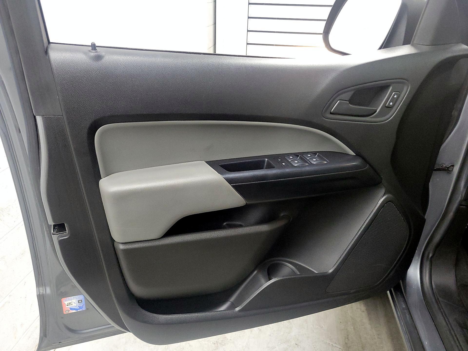 Thumbnail: 2021 Chevrolet Colorado - 12