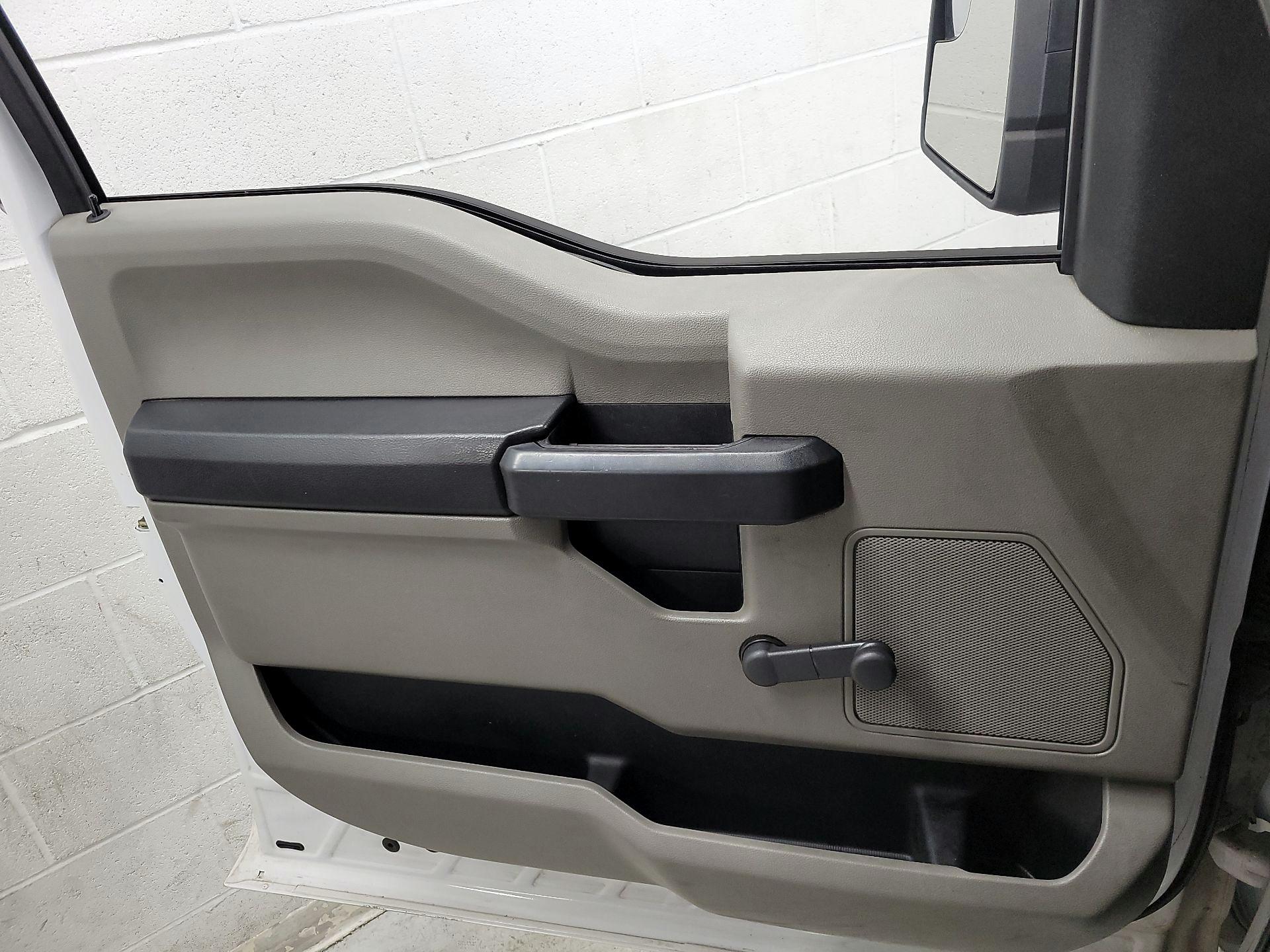 Thumbnail: 2016 Ford F-150 - 12