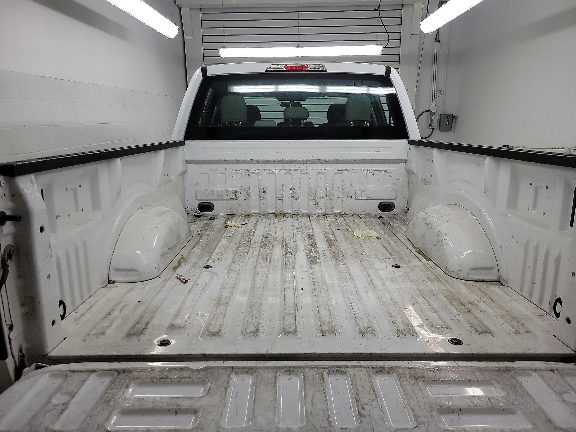 Thumbnail: 2016 Ford F-150 - 17