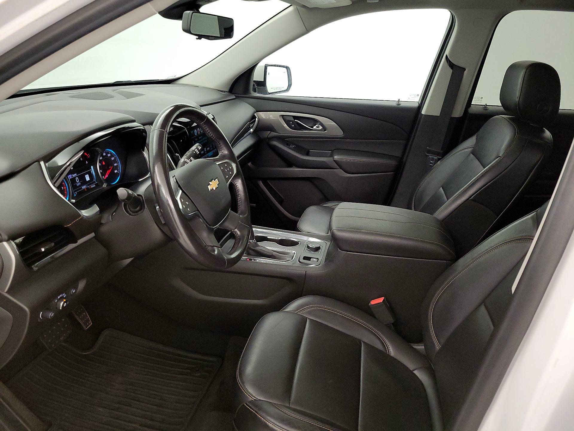Thumbnail: 2018 Chevrolet Traverse - 11