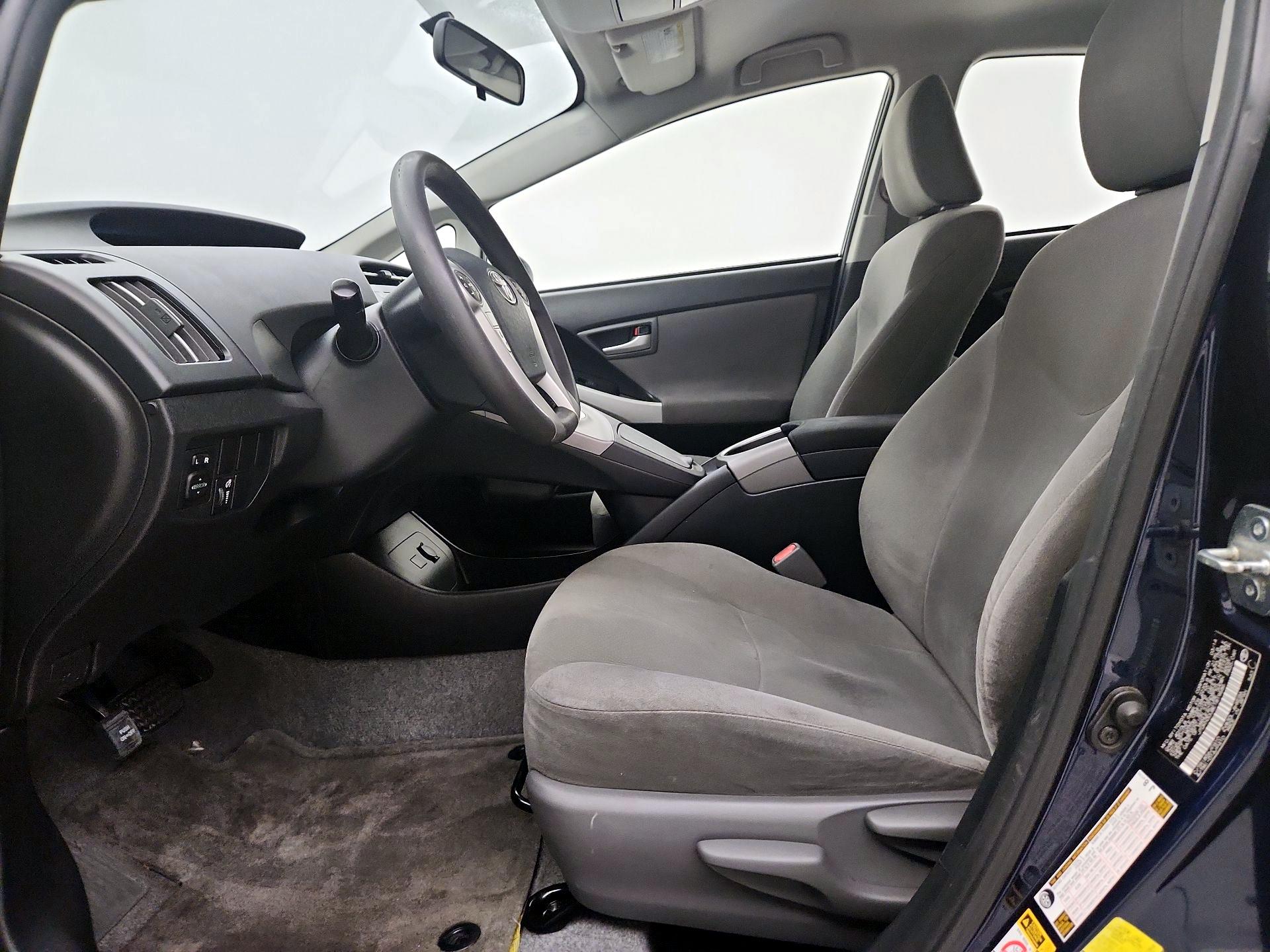 Thumbnail: 2014 Toyota Prius - 11