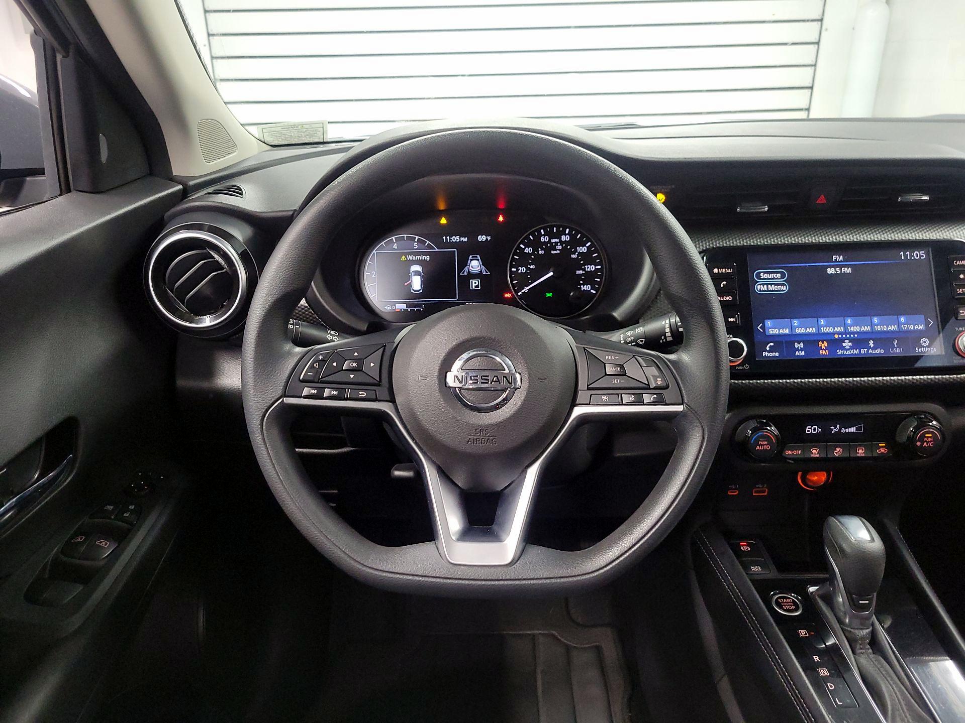 Thumbnail: 2021 Nissan Kicks - 10