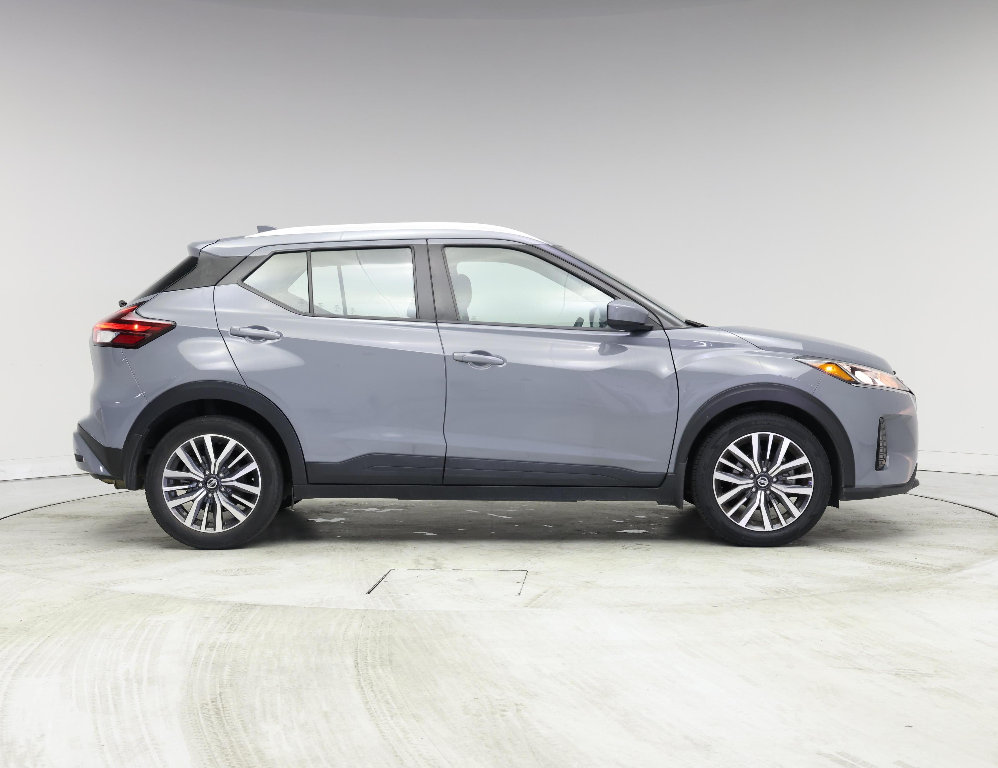 Thumbnail: 2021 Nissan Kicks - 7