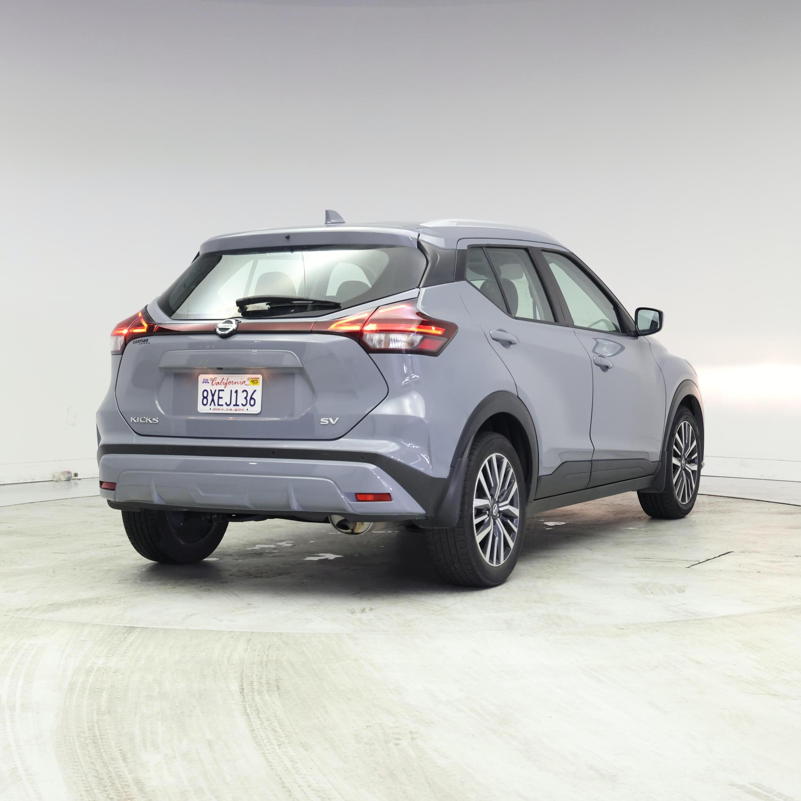 Thumbnail: 2021 Nissan Kicks - 8