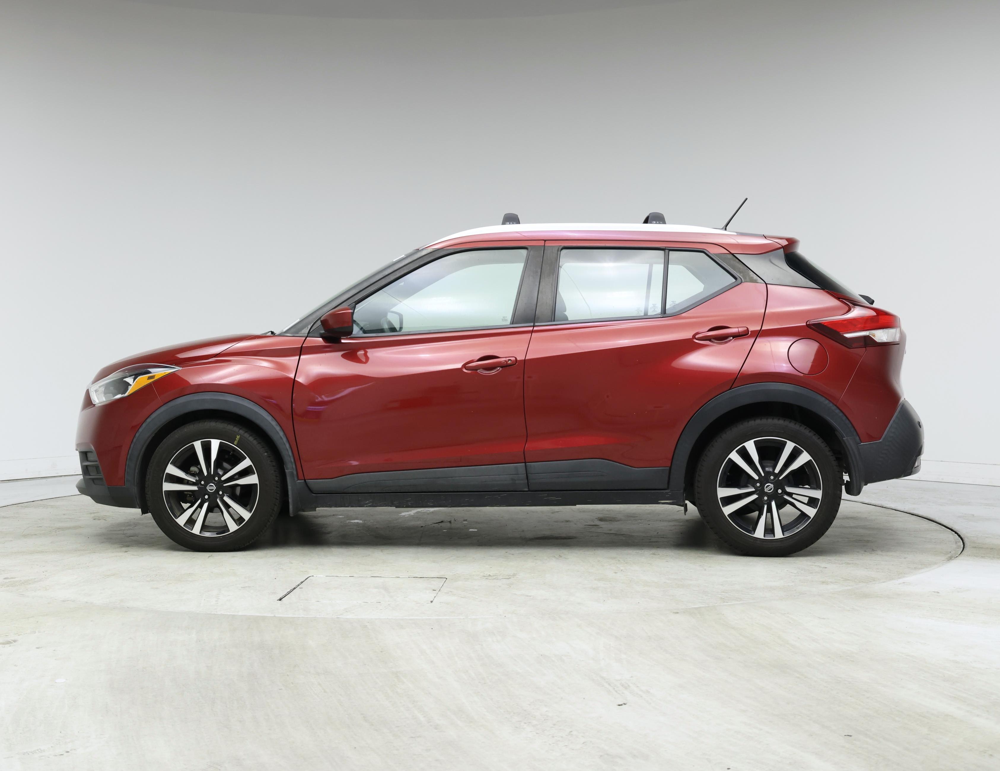 Thumbnail: 2020 Nissan Kicks - 3