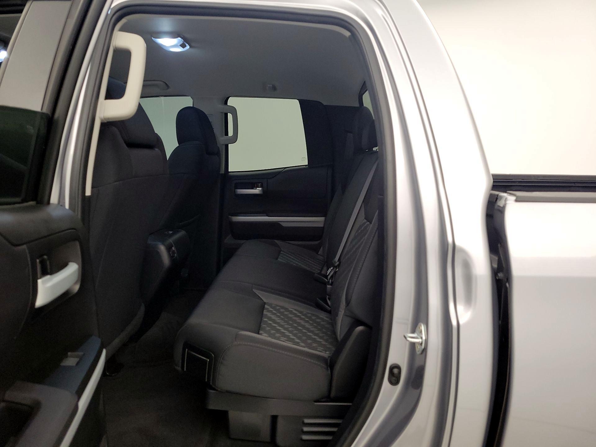 Thumbnail: 2021 Toyota Tundra - 19