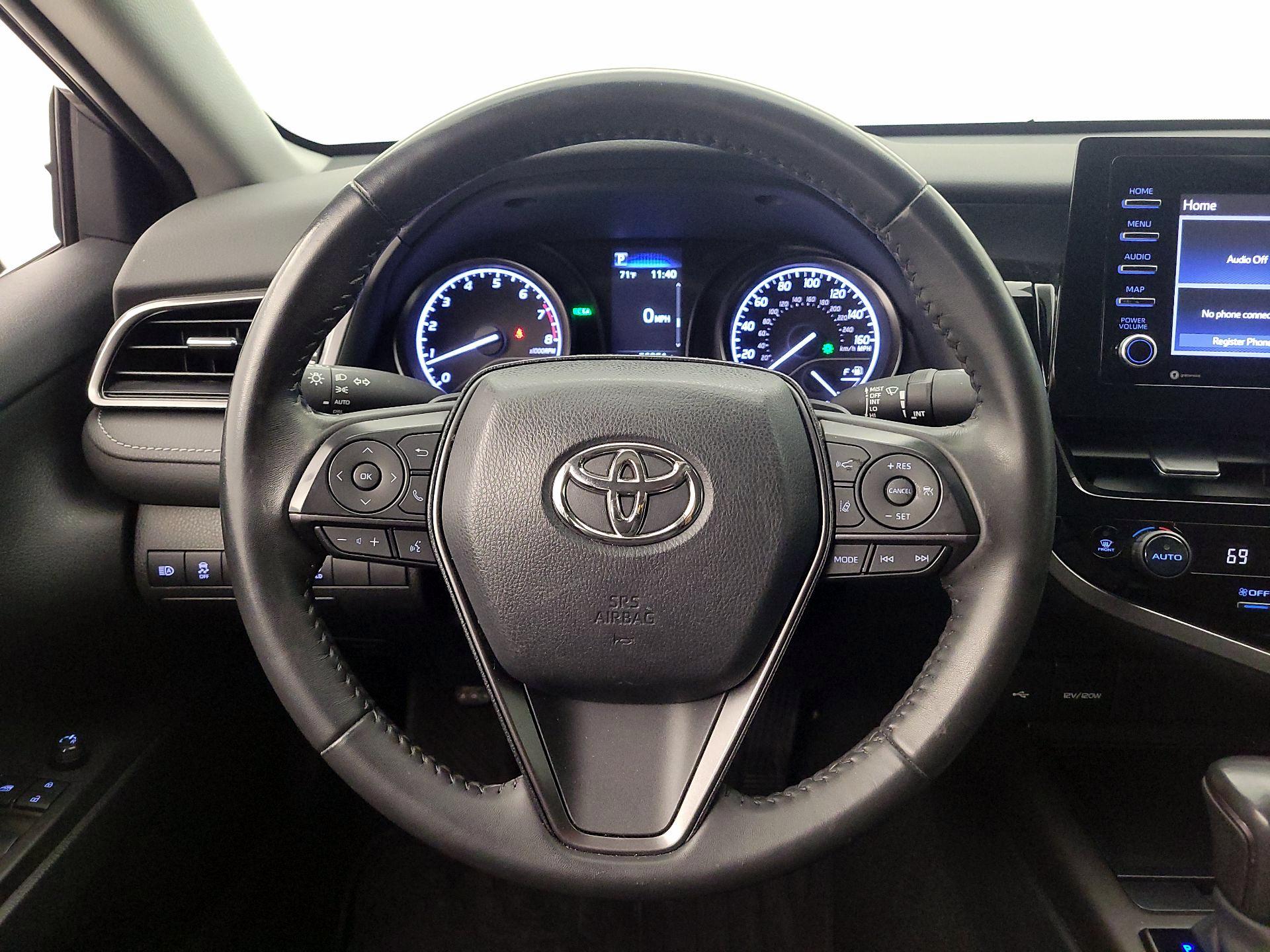 Thumbnail: 2022 Toyota Camry - 10