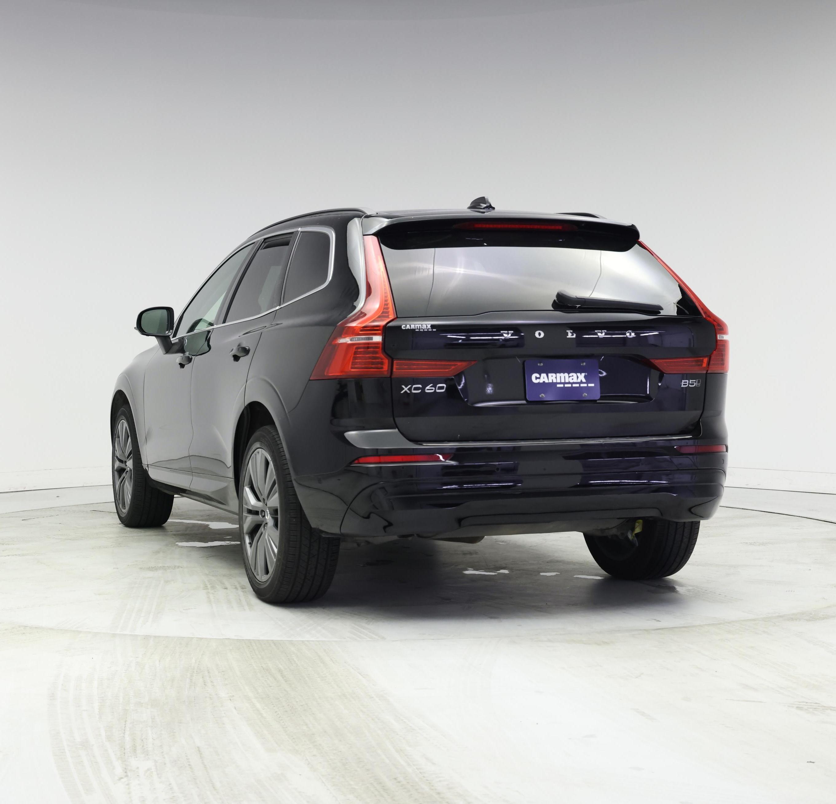 Thumbnail: 2022 Volvo XC60 - 2