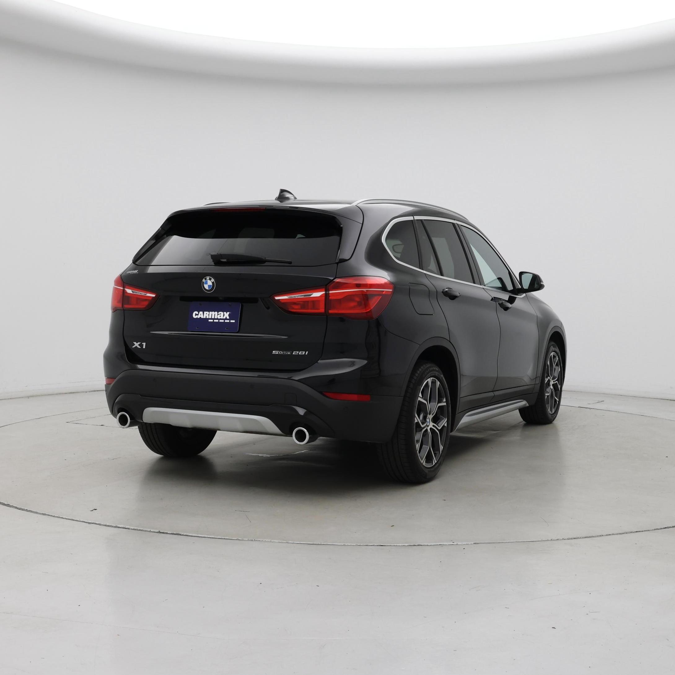 Thumbnail: 2022 BMW X1 - 8