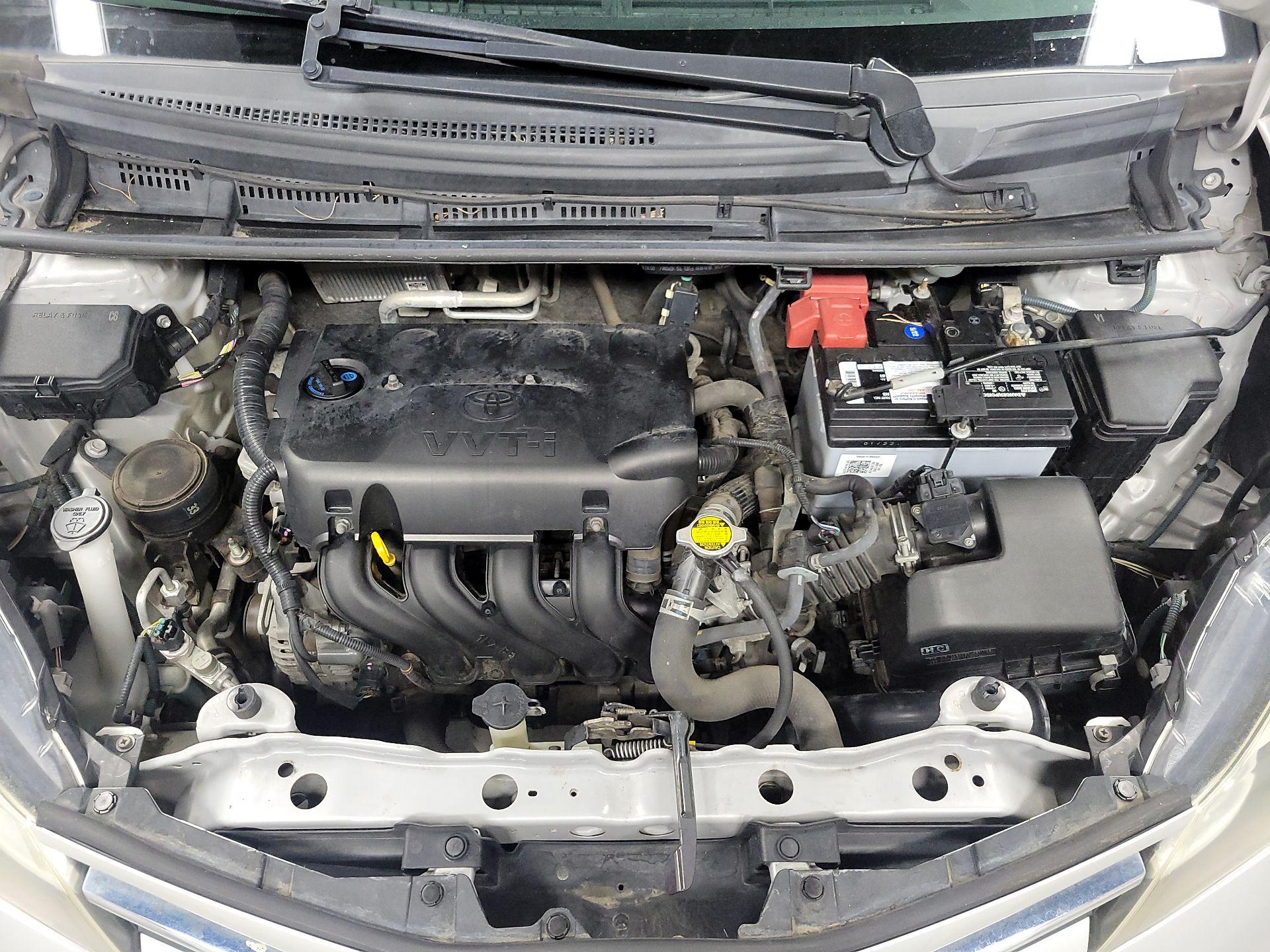 Thumbnail: 2015 Toyota Yaris - 18