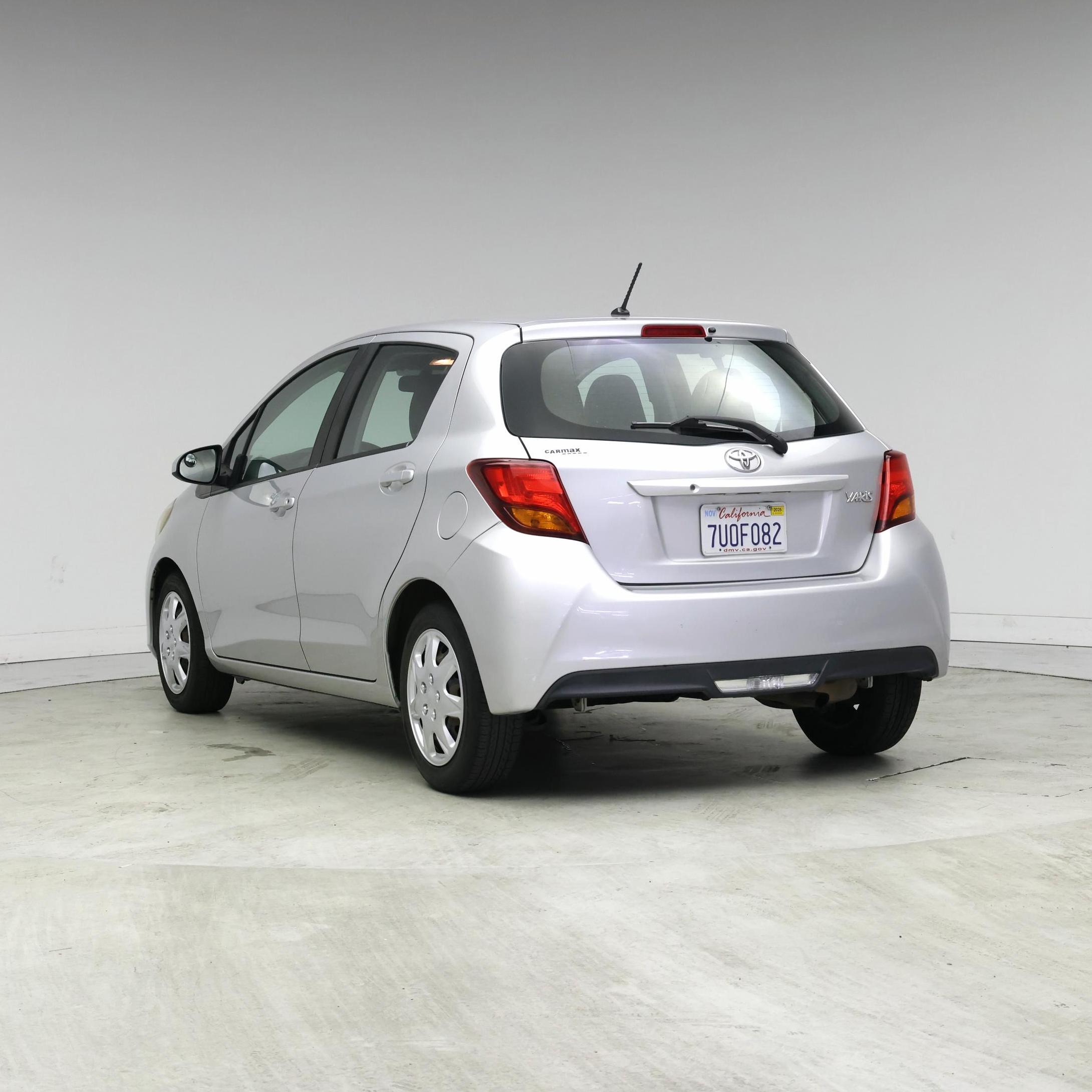 Thumbnail: 2015 Toyota Yaris - 2