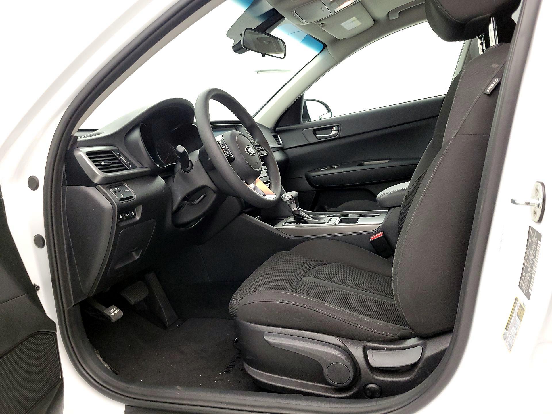 Thumbnail: 2019 Kia Optima - 11