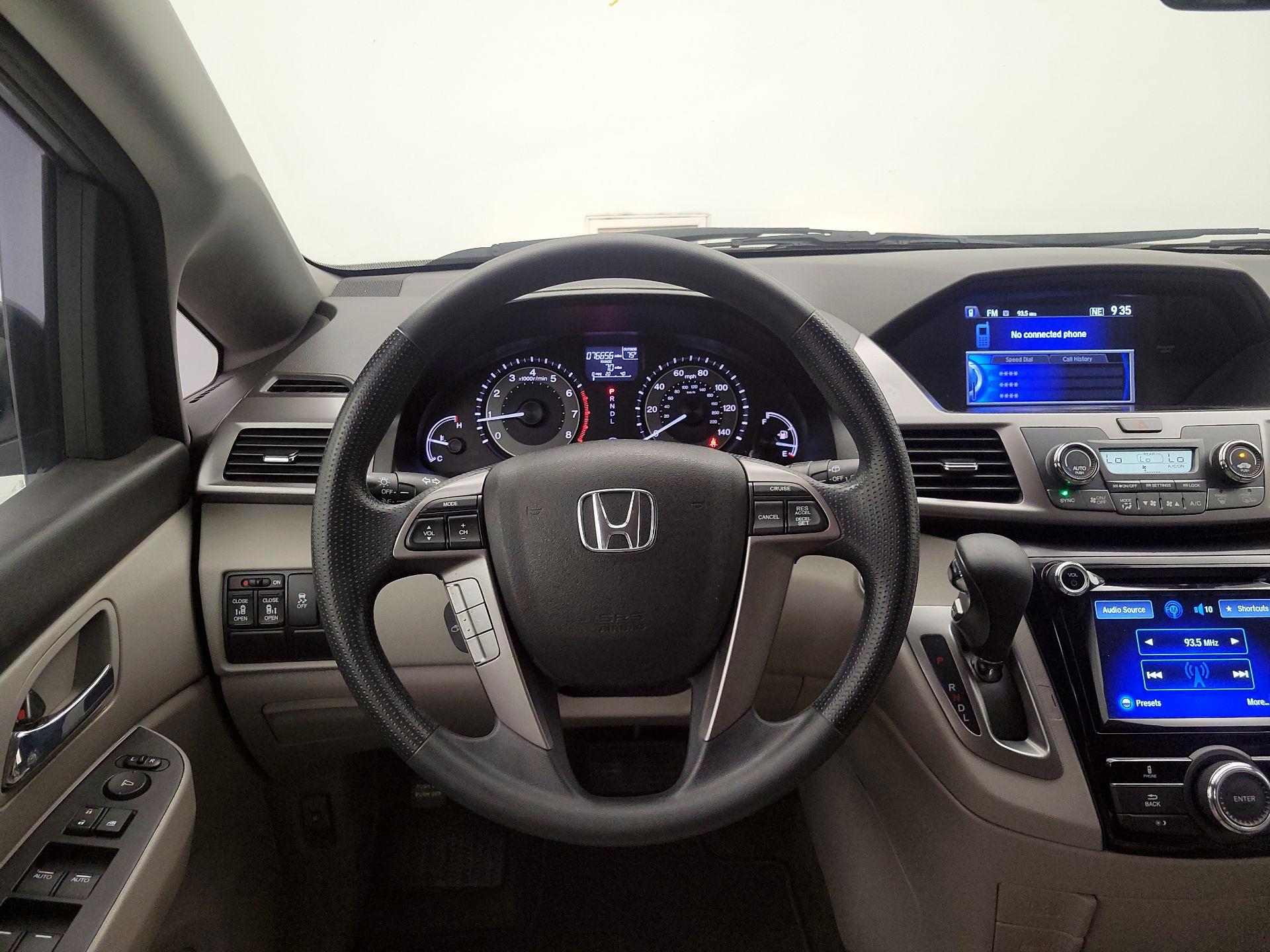 Thumbnail: 2017 Honda Odyssey - 10