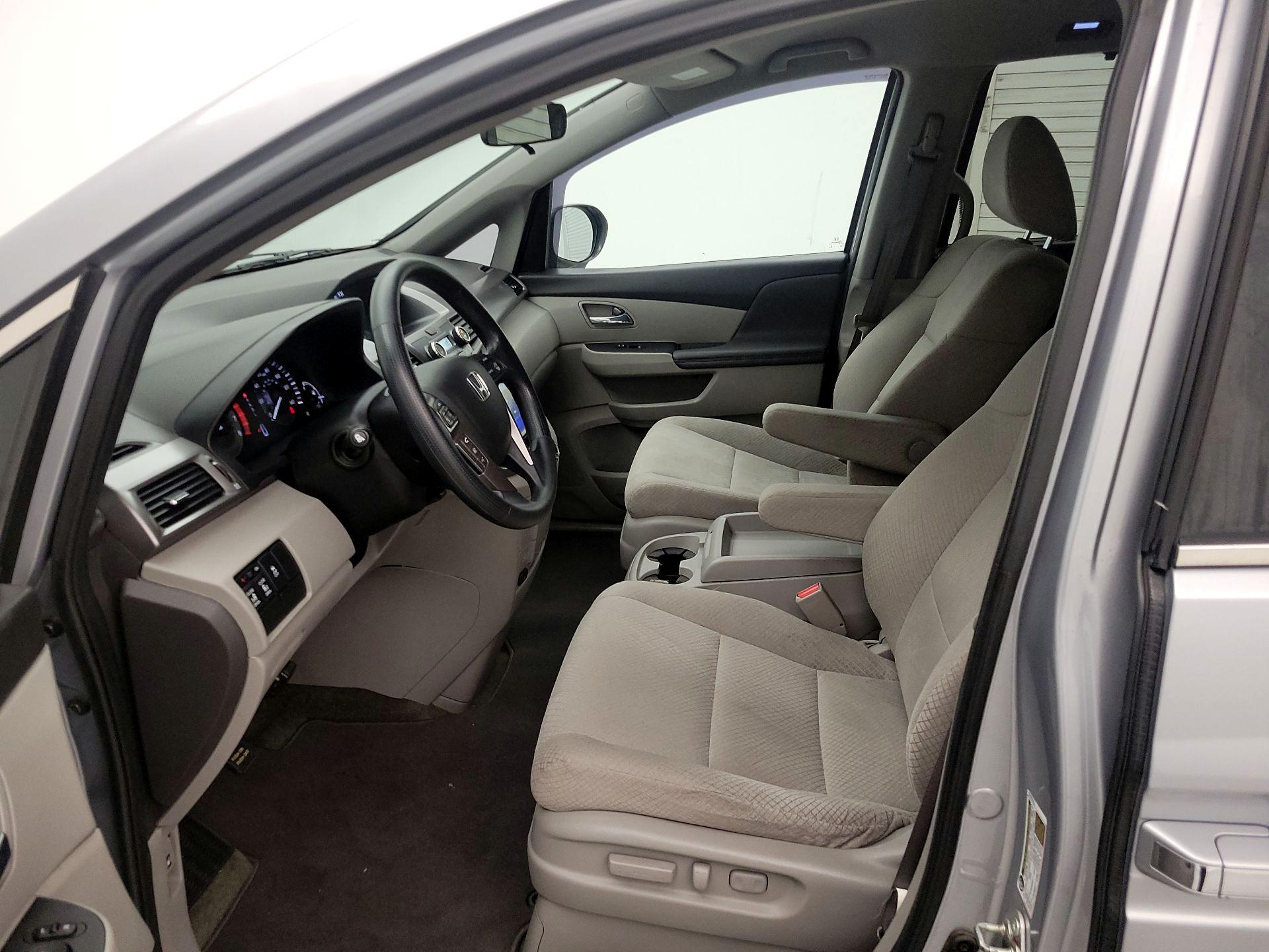 Thumbnail: 2017 Honda Odyssey - 11