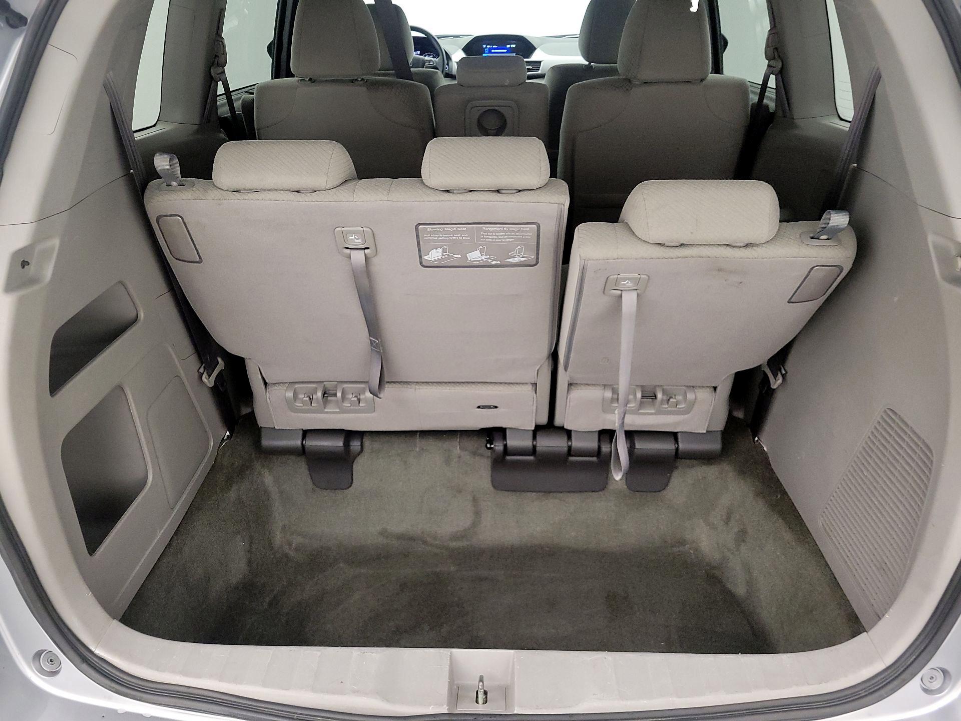 Thumbnail: 2017 Honda Odyssey - 18