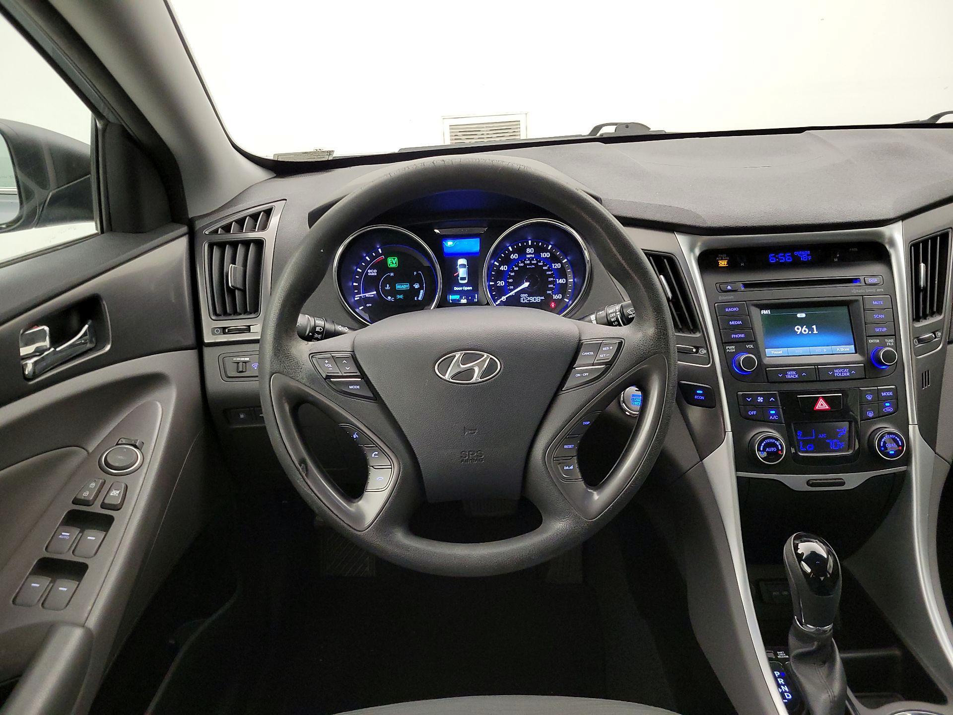 Thumbnail: 2014 Hyundai Sonata - 10