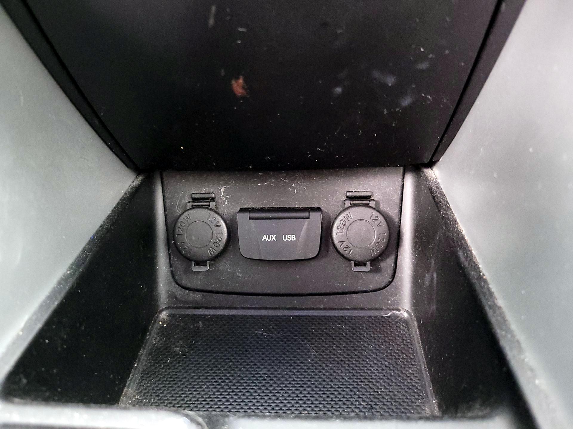 Thumbnail: 2014 Hyundai Sonata - 18