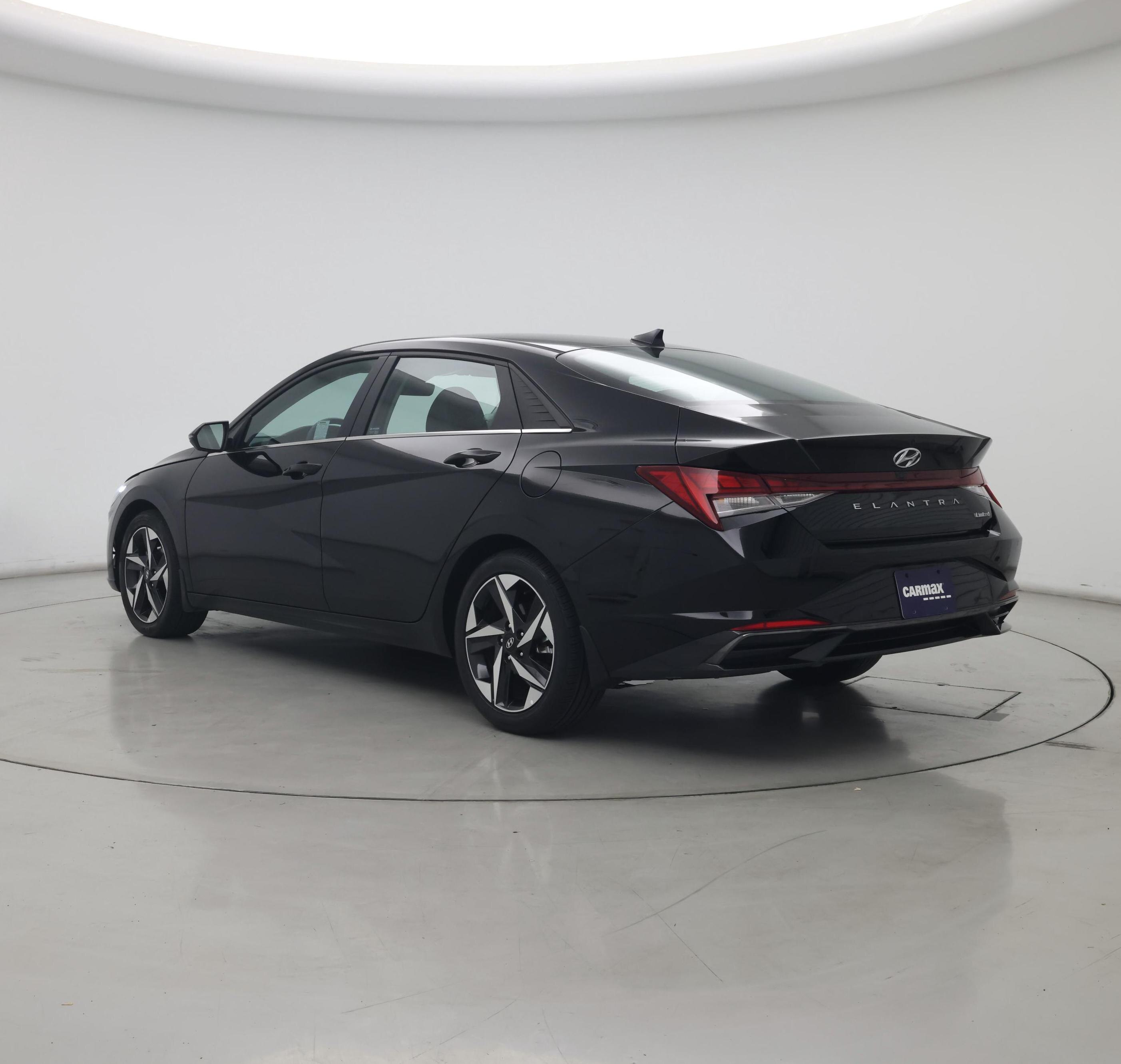 Thumbnail: 2022 Hyundai Elantra - 2