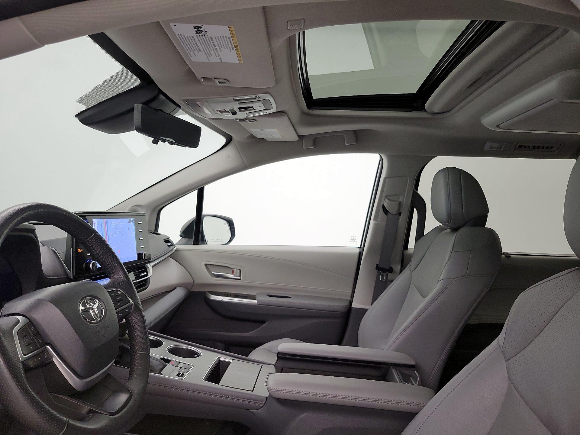 Thumbnail: 2024 Toyota Sienna - 20