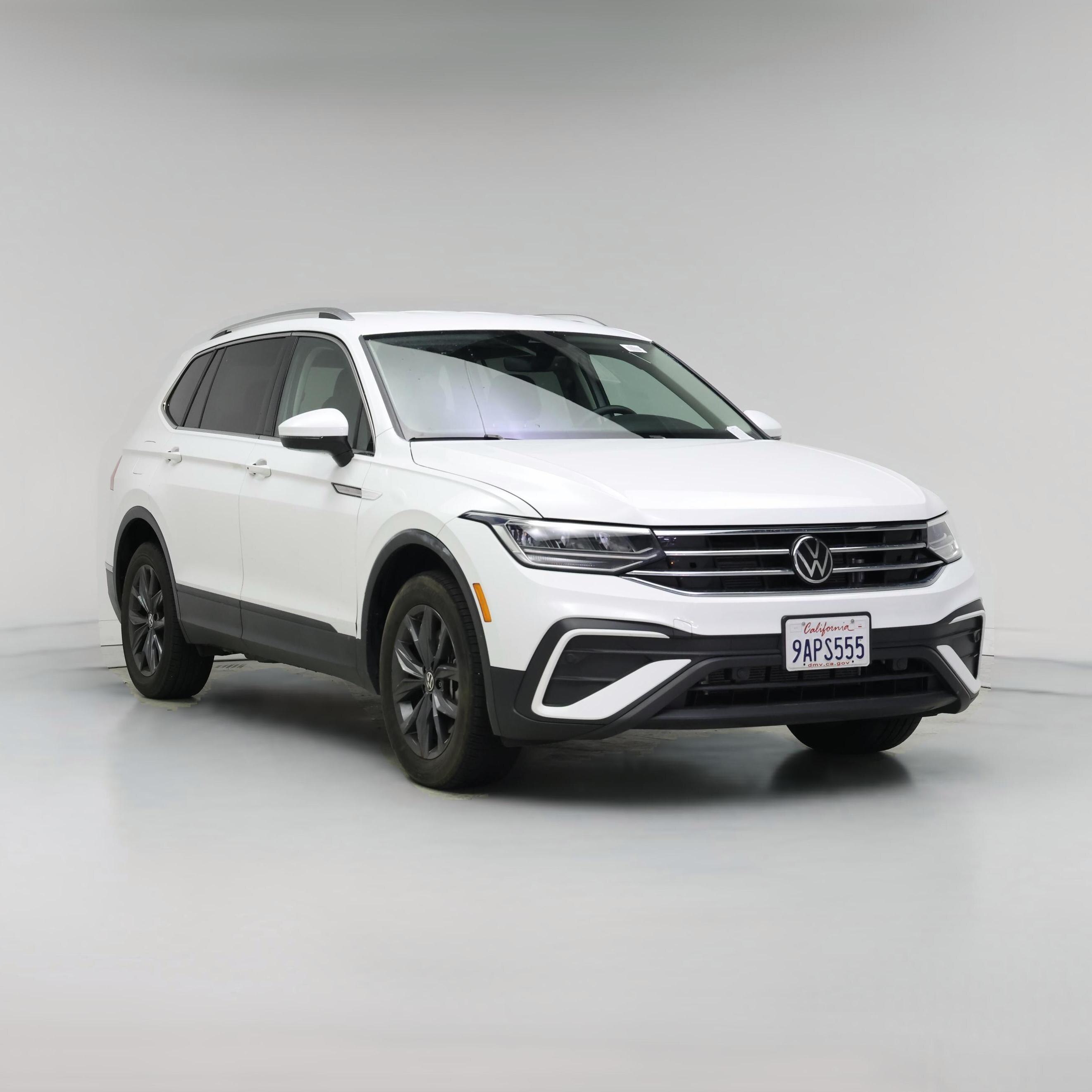 Thumbnail: 2022 Volkswagen Tiguan - 1