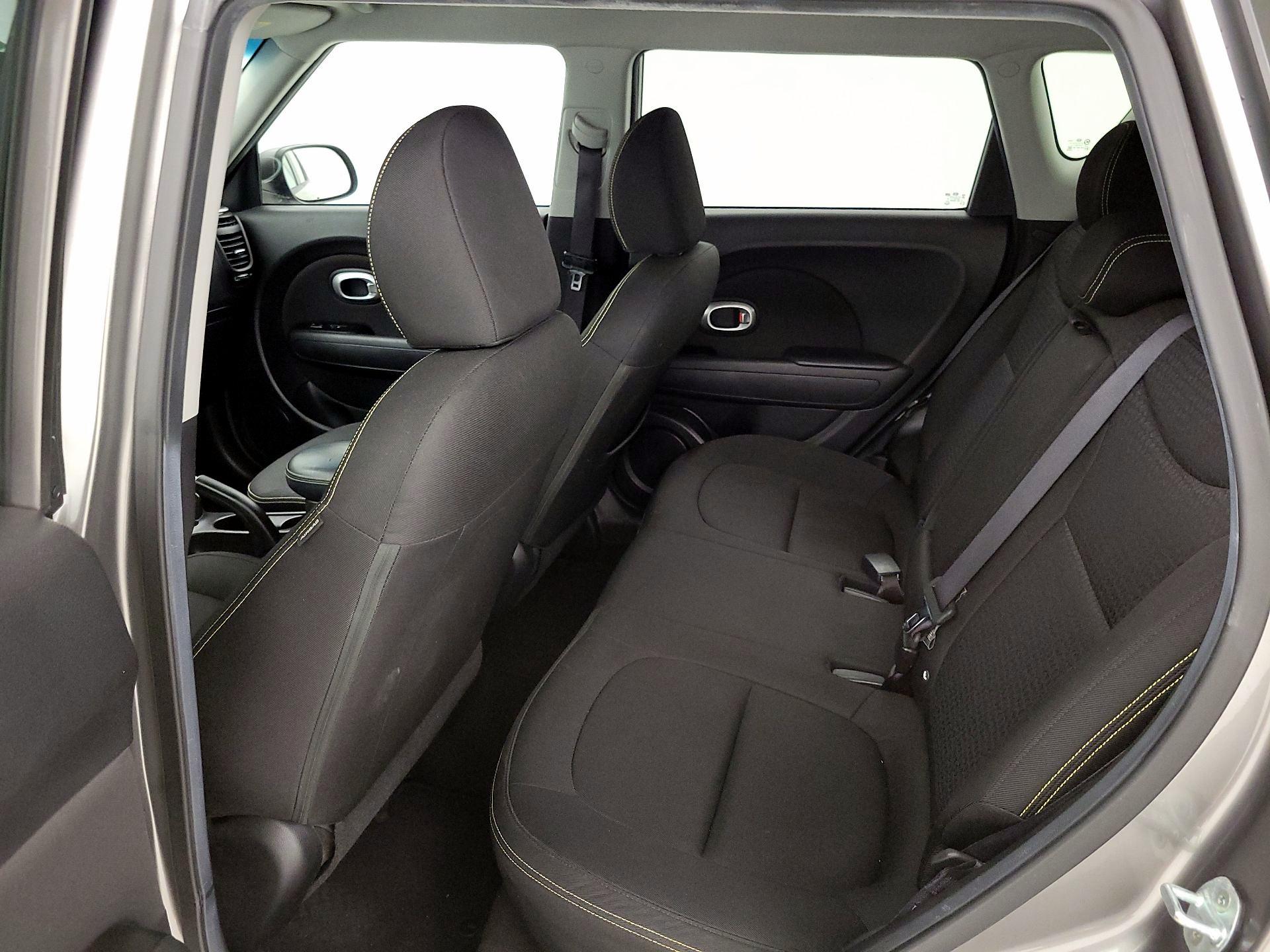 Thumbnail: 2015 Kia Soul - 19