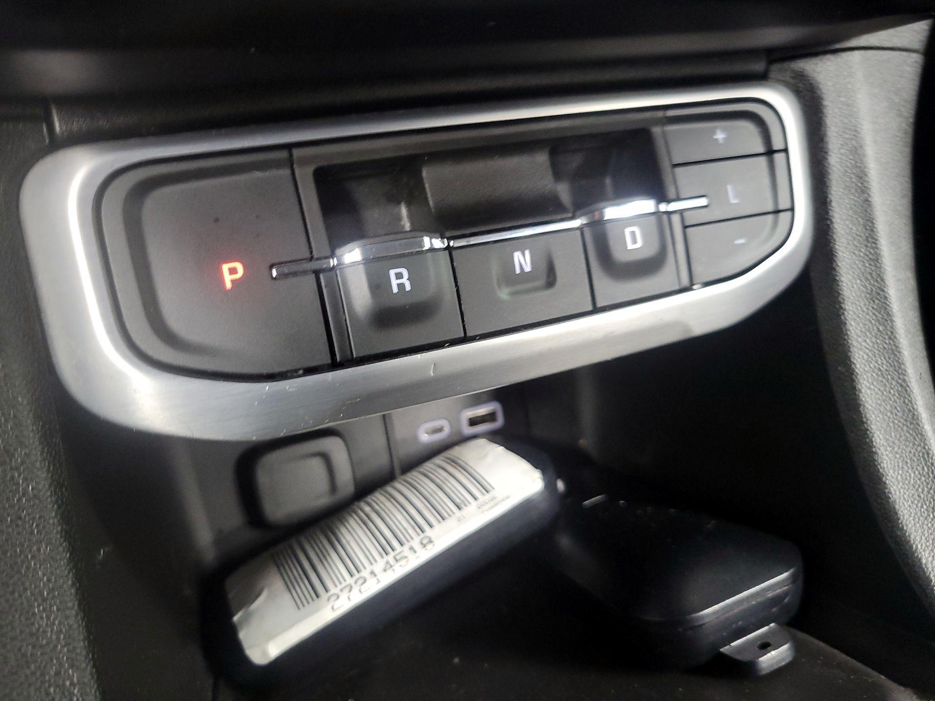 Thumbnail: 2023 GMC Acadia - 16