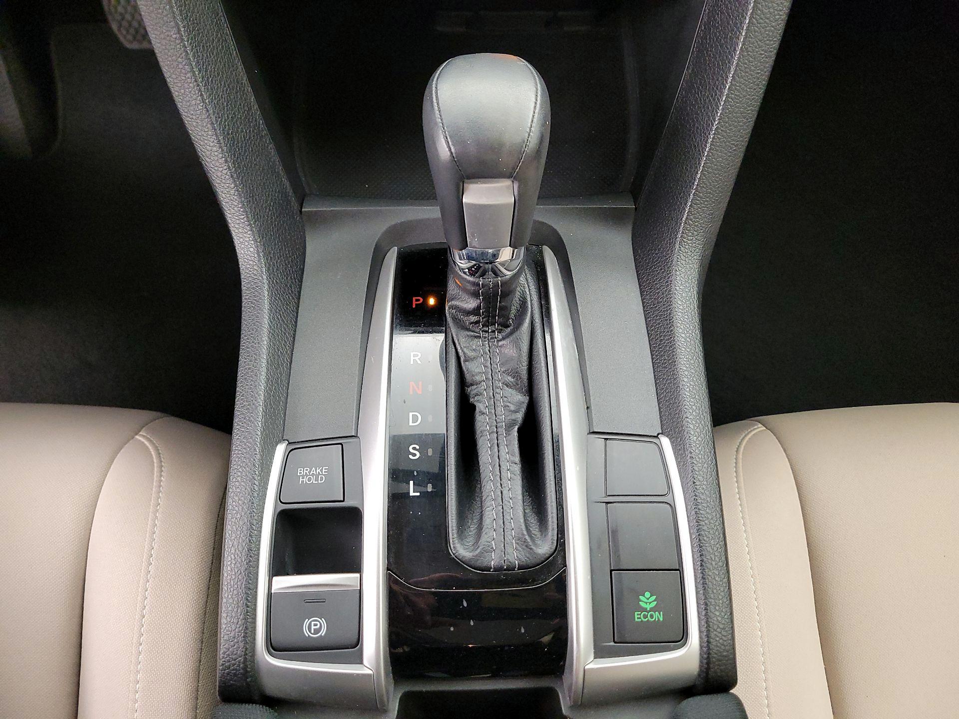 Thumbnail: 2019 Honda Civic - 17