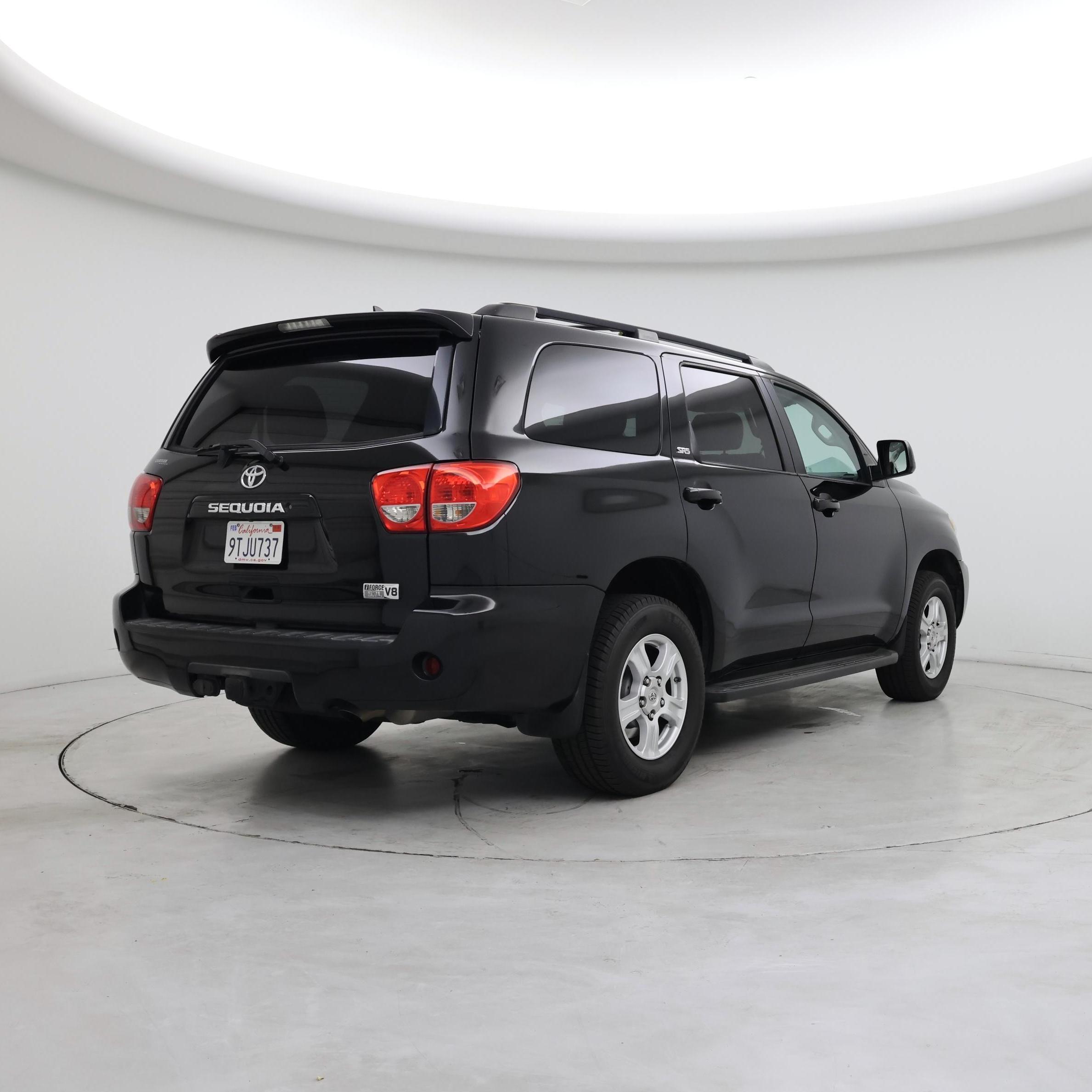 Thumbnail: 2016 Toyota Sequoia - 8