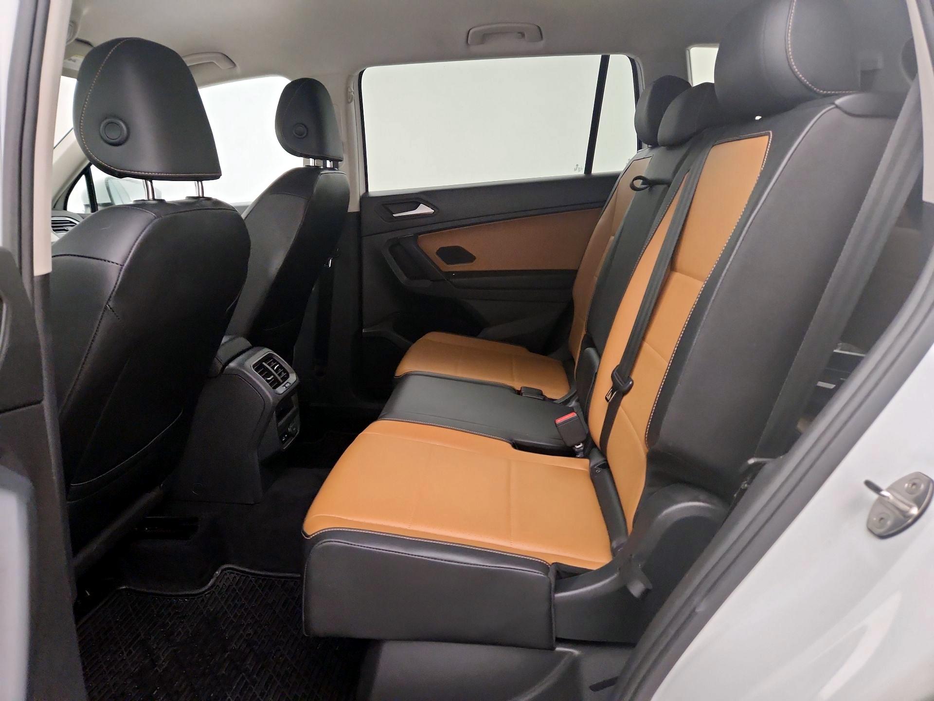 Thumbnail: 2019 Volkswagen Tiguan - 19
