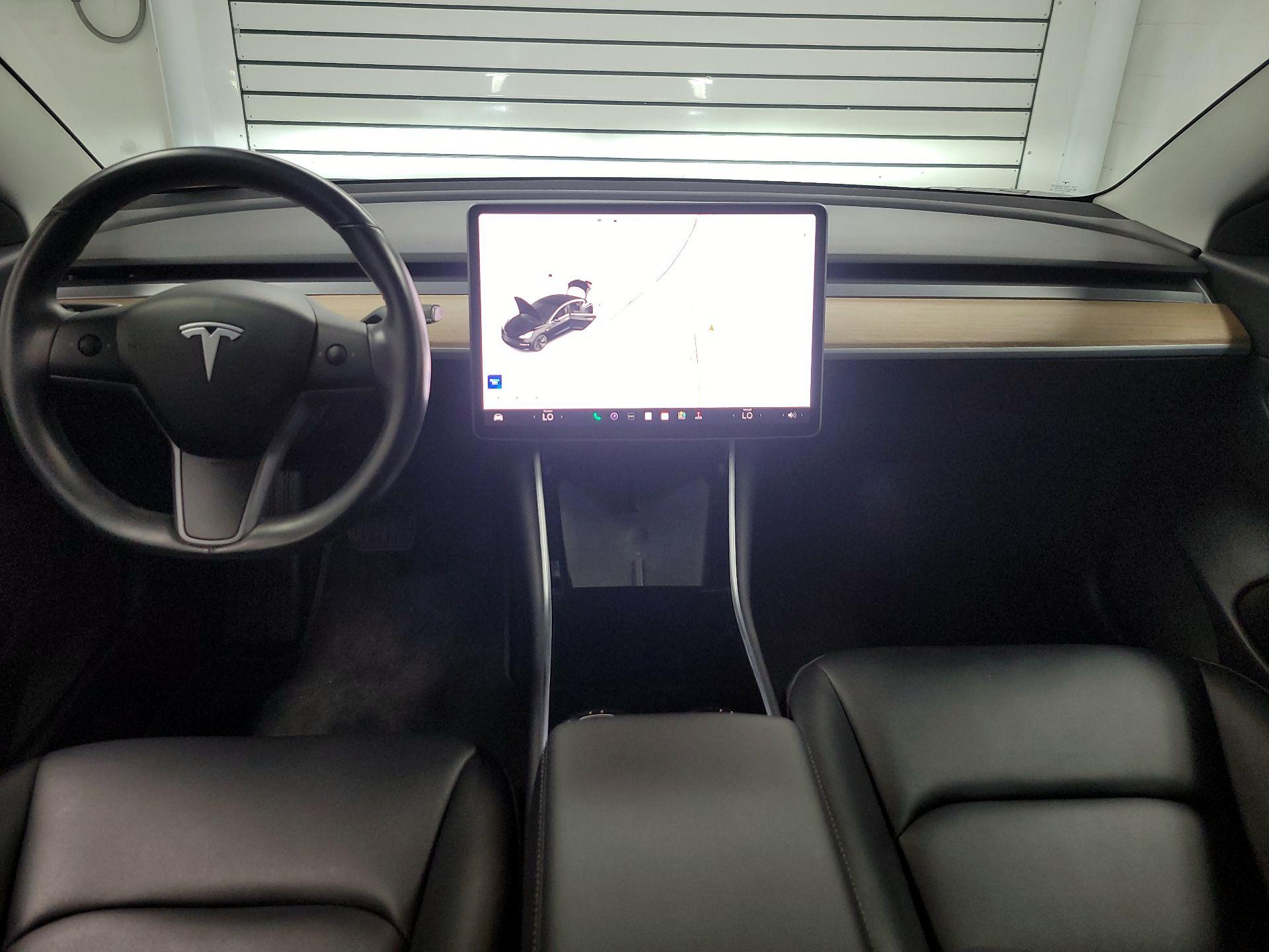 Thumbnail: 2018 Tesla Model 3 - 9