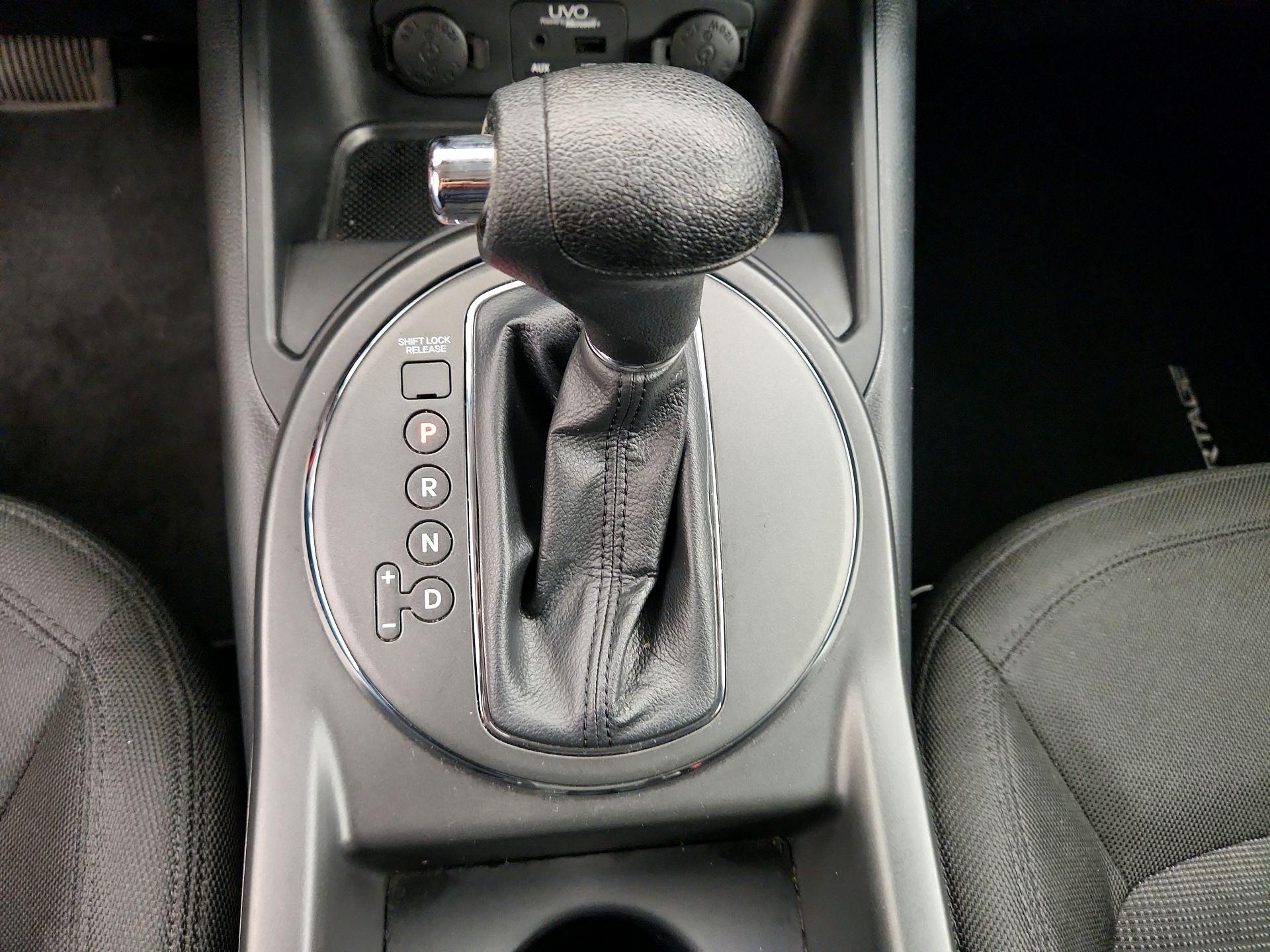 Thumbnail: 2013 Kia Sportage - 17