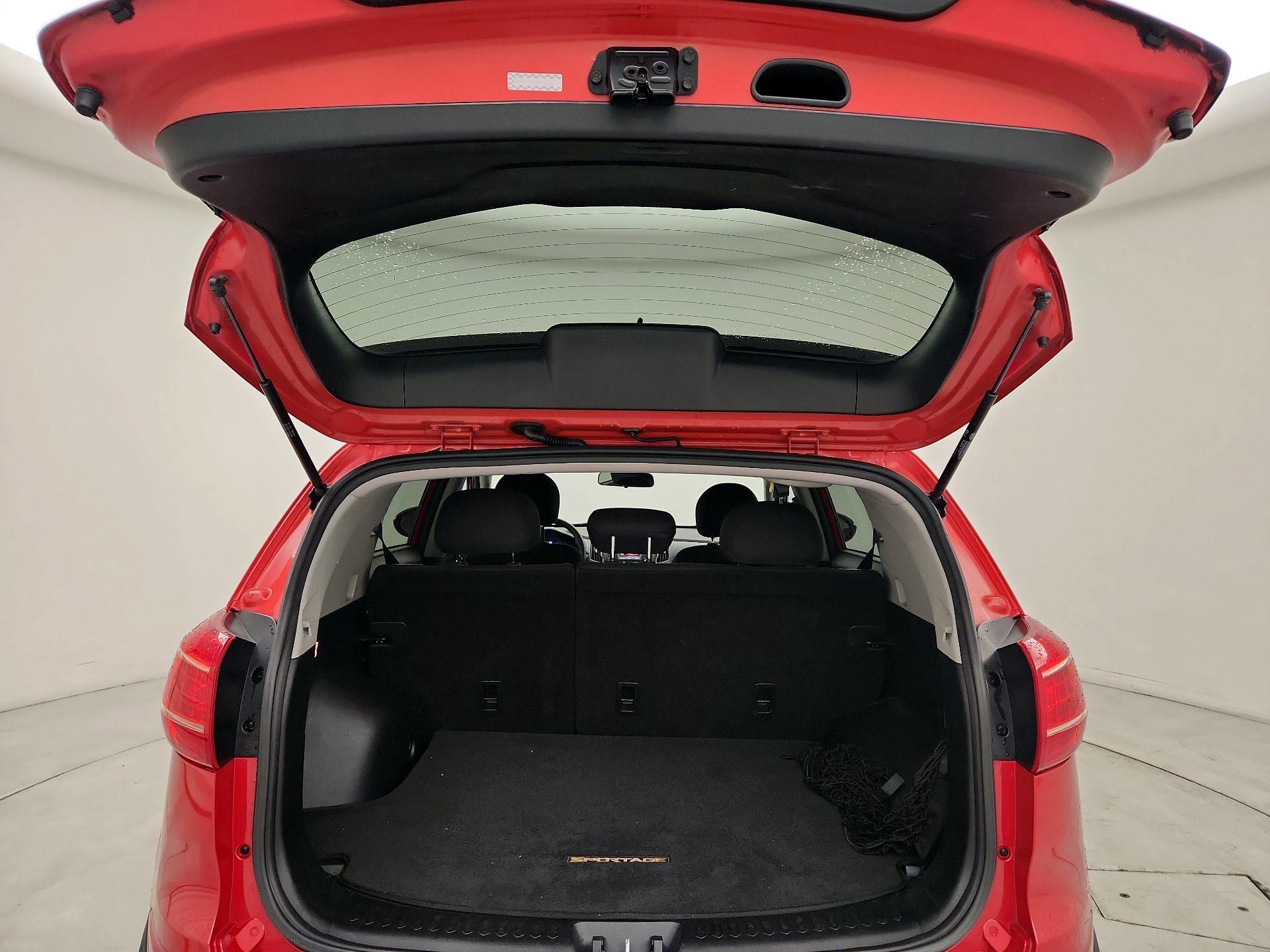 Thumbnail: 2013 Kia Sportage - 20