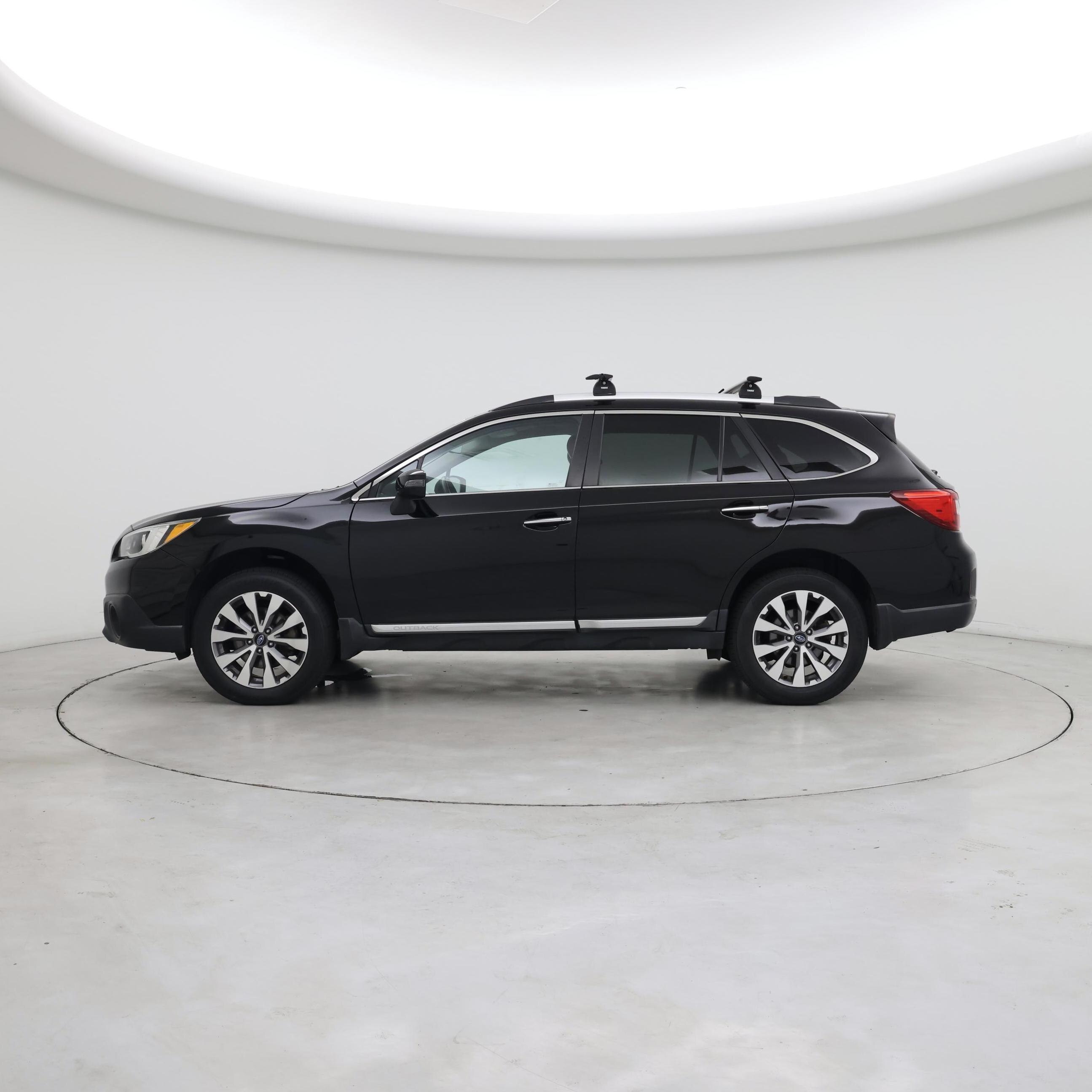 Thumbnail: 2017 Subaru Outback - 3