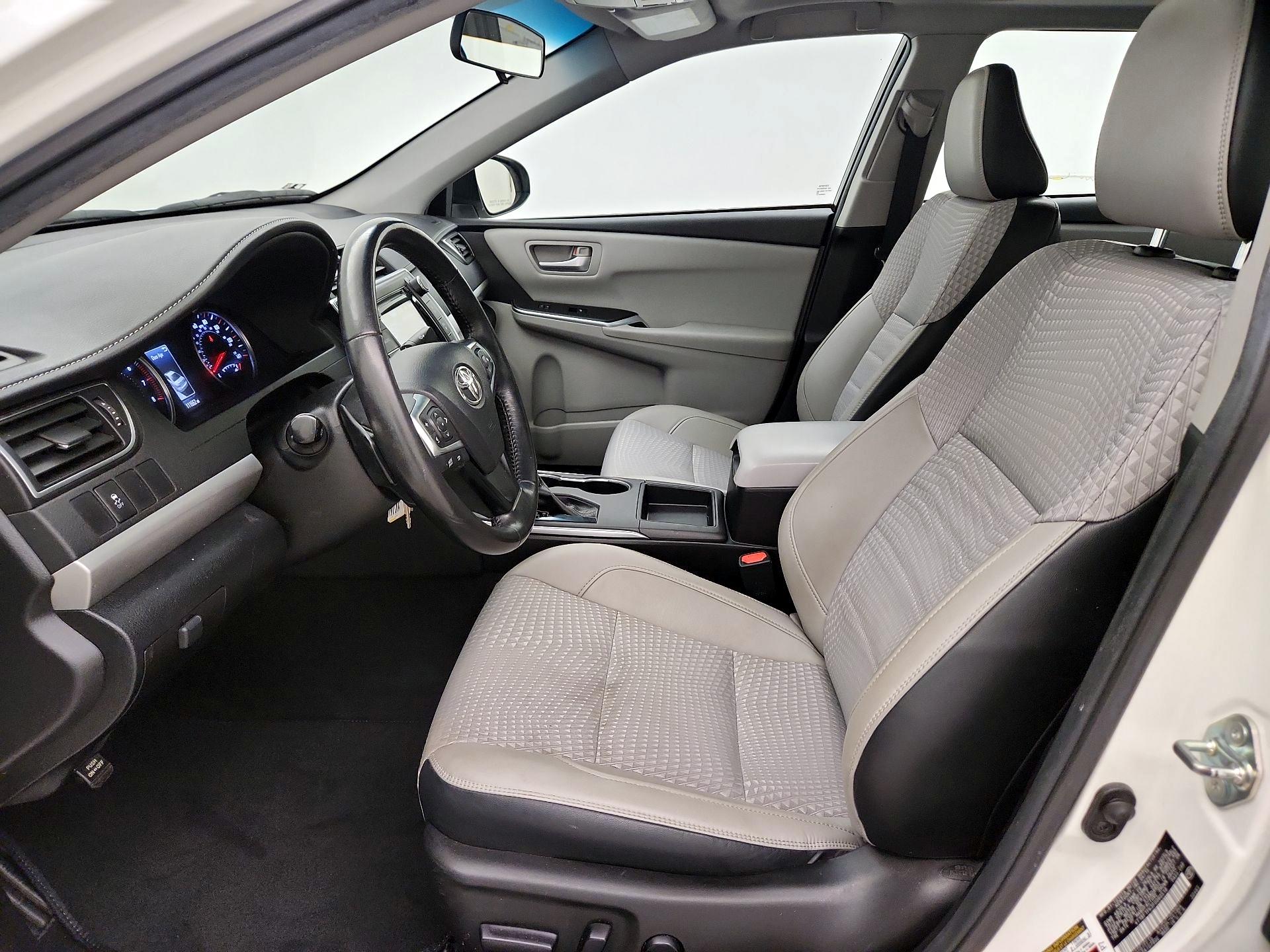 Thumbnail: 2015 Toyota Camry - 11