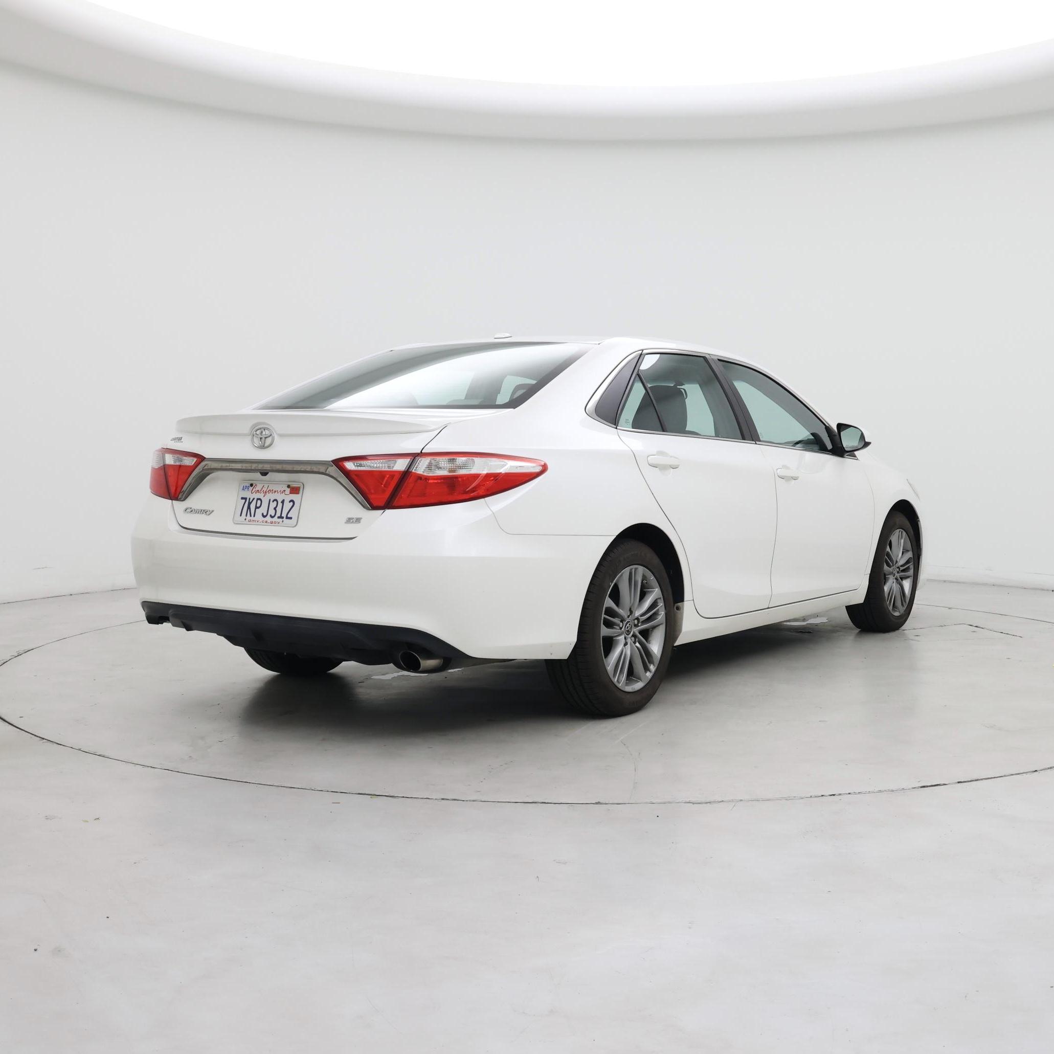 Thumbnail: 2015 Toyota Camry - 8