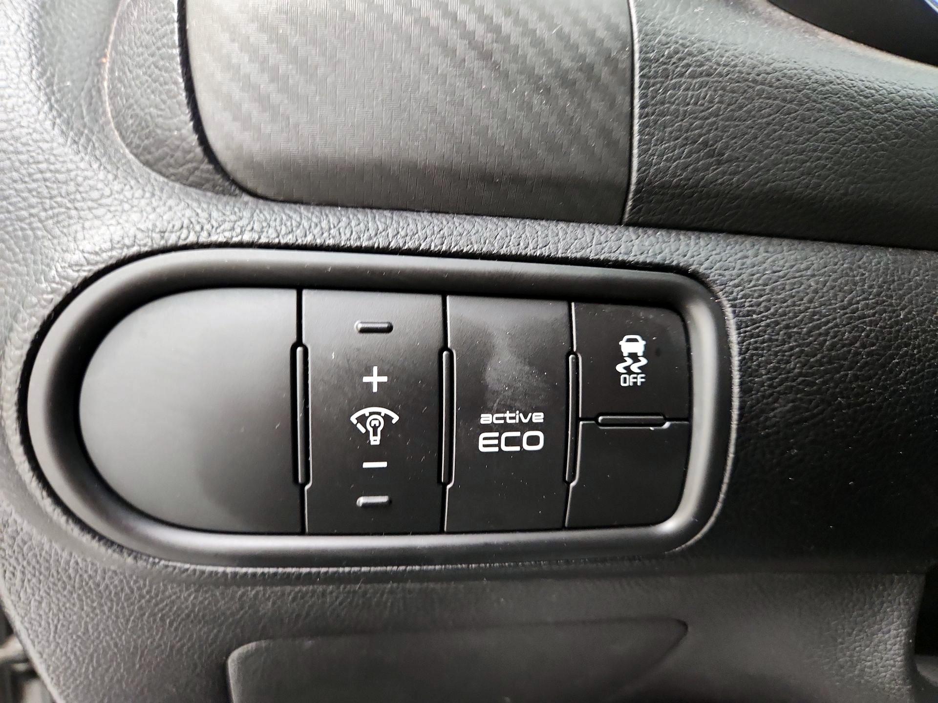 Thumbnail: 2015 Kia Forte - 13