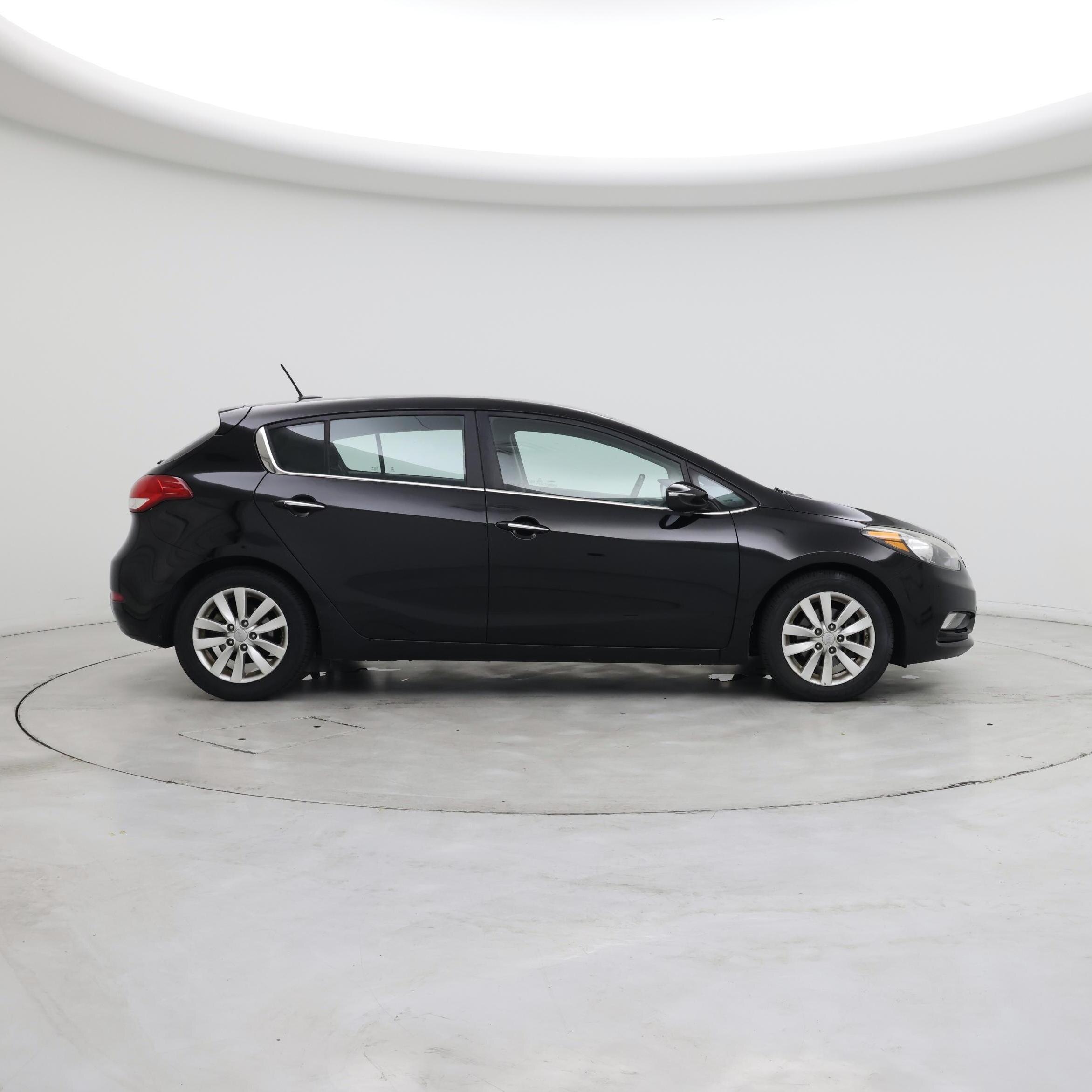 Thumbnail: 2015 Kia Forte - 7
