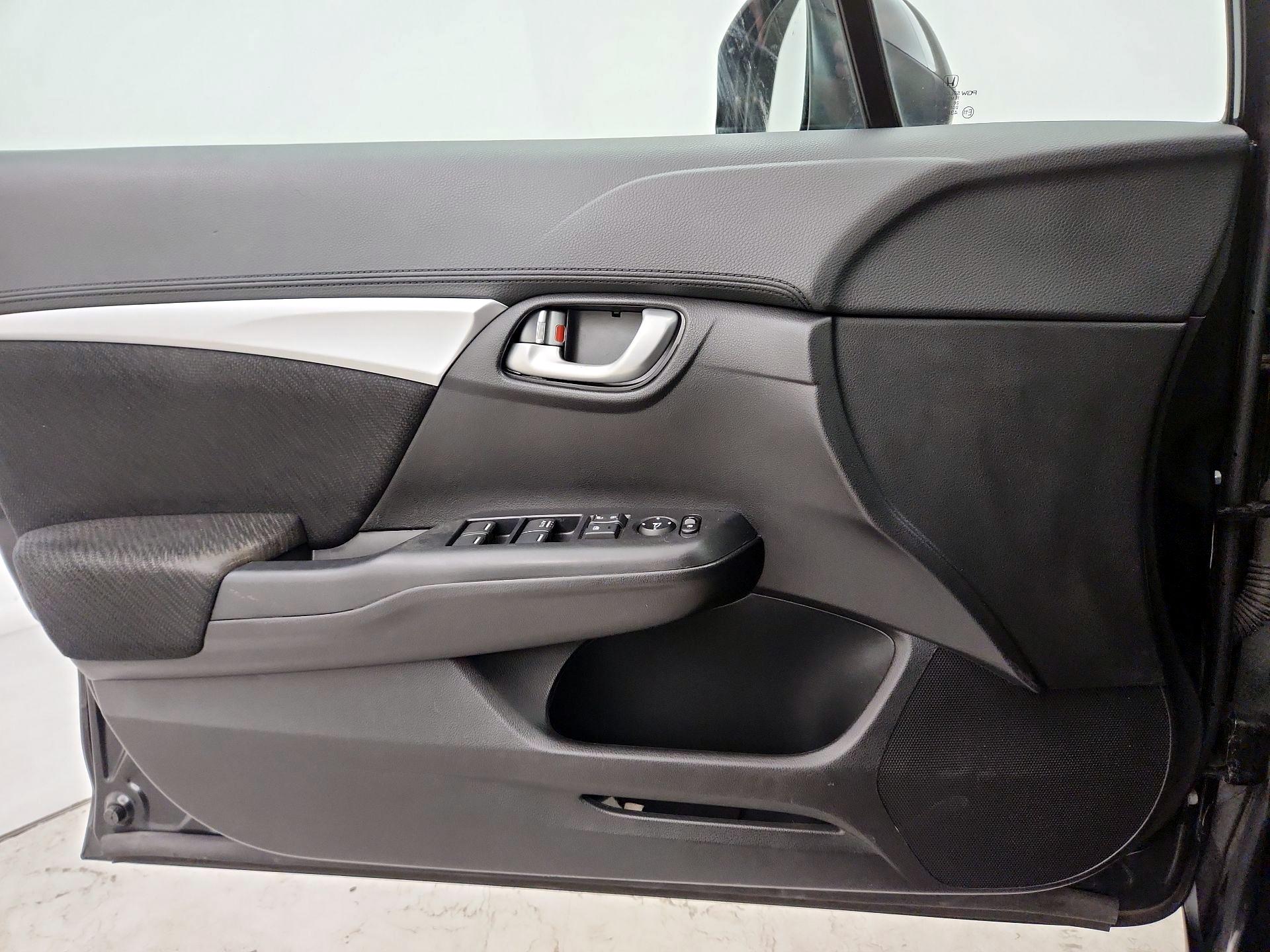 Thumbnail: 2013 Honda Civic - 12