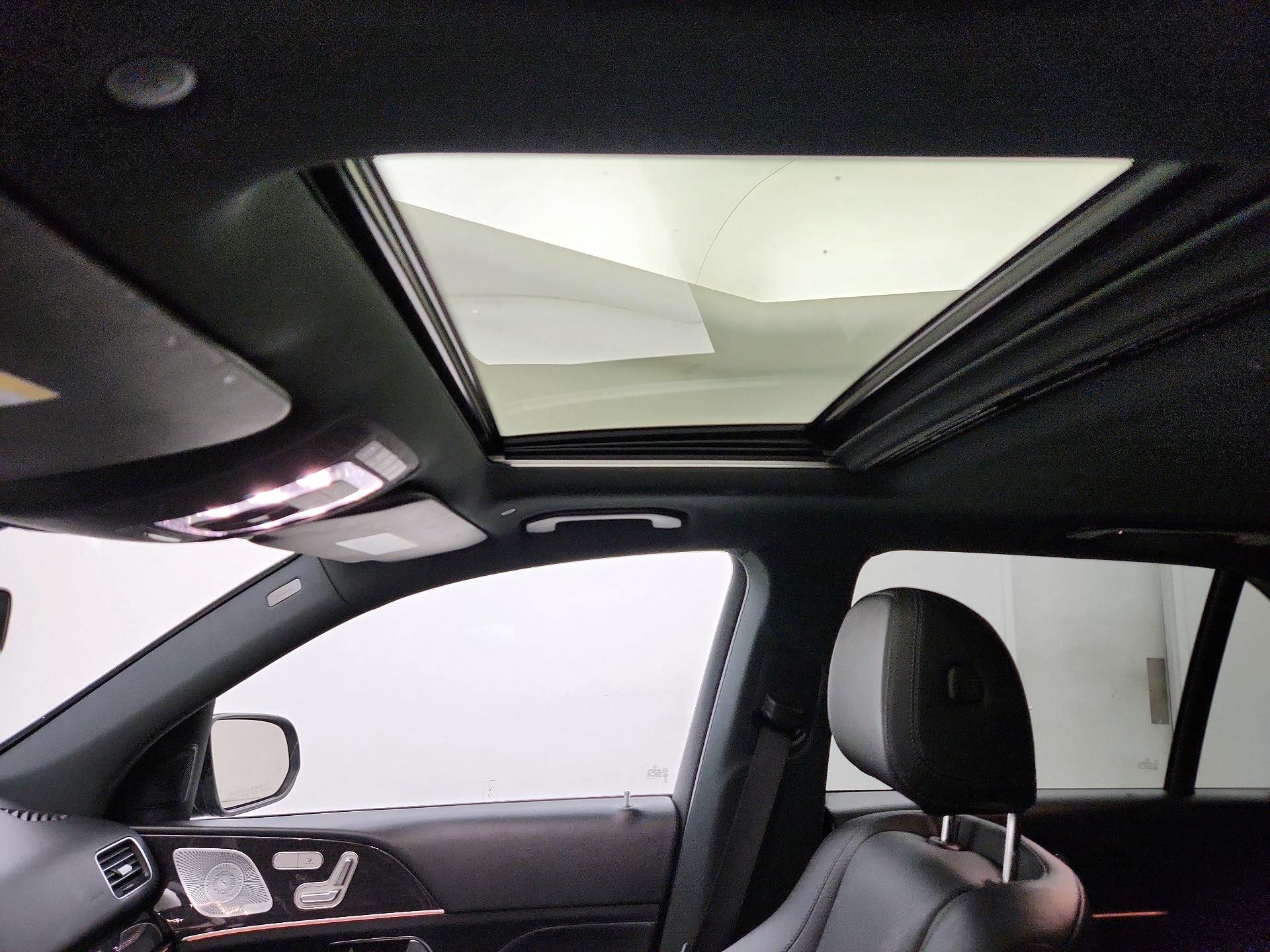 Thumbnail: 2020 Mercedes-Benz GLE - 20